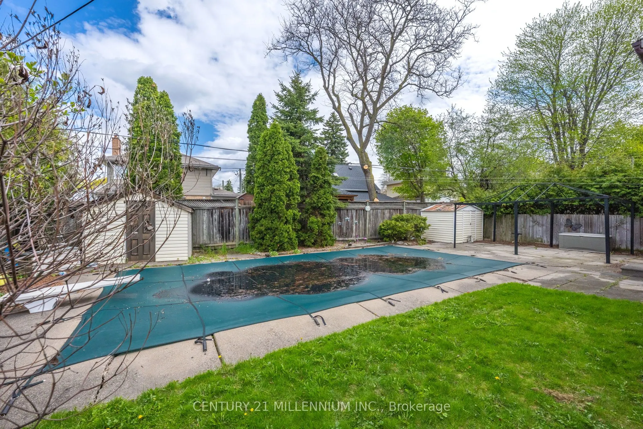 9 Crestview Avenue