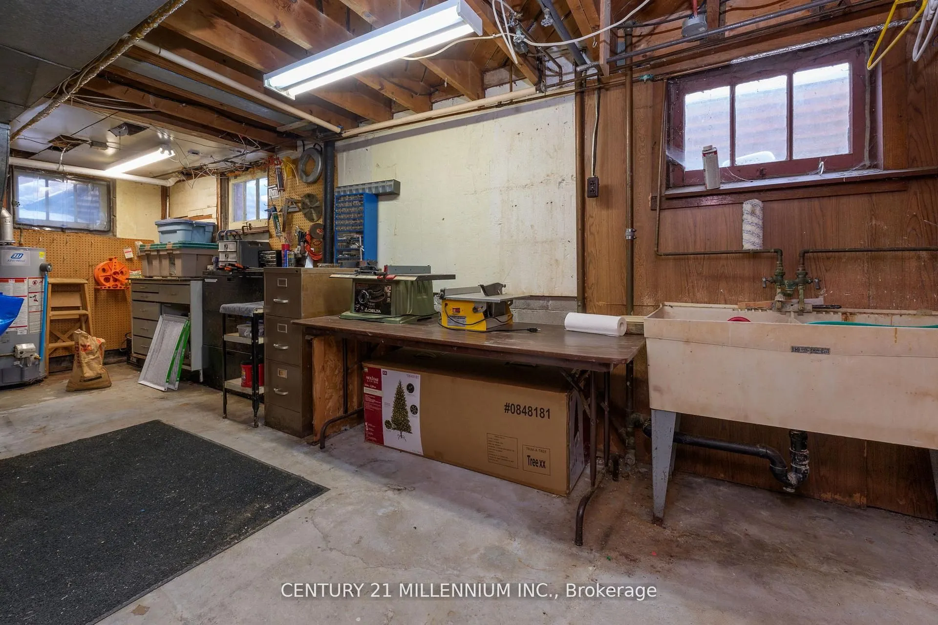 9 Crestview Avenue