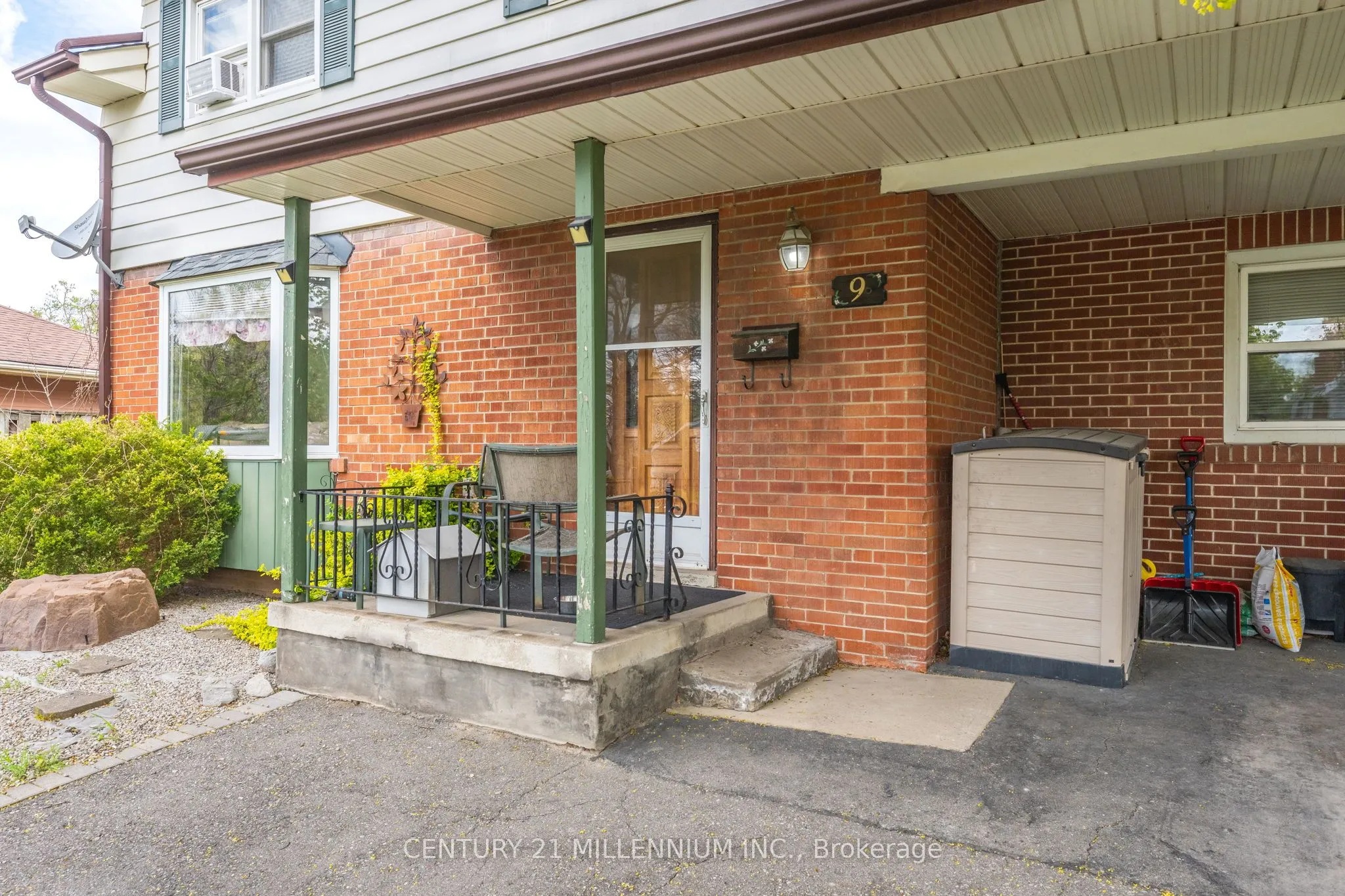9 Crestview Avenue