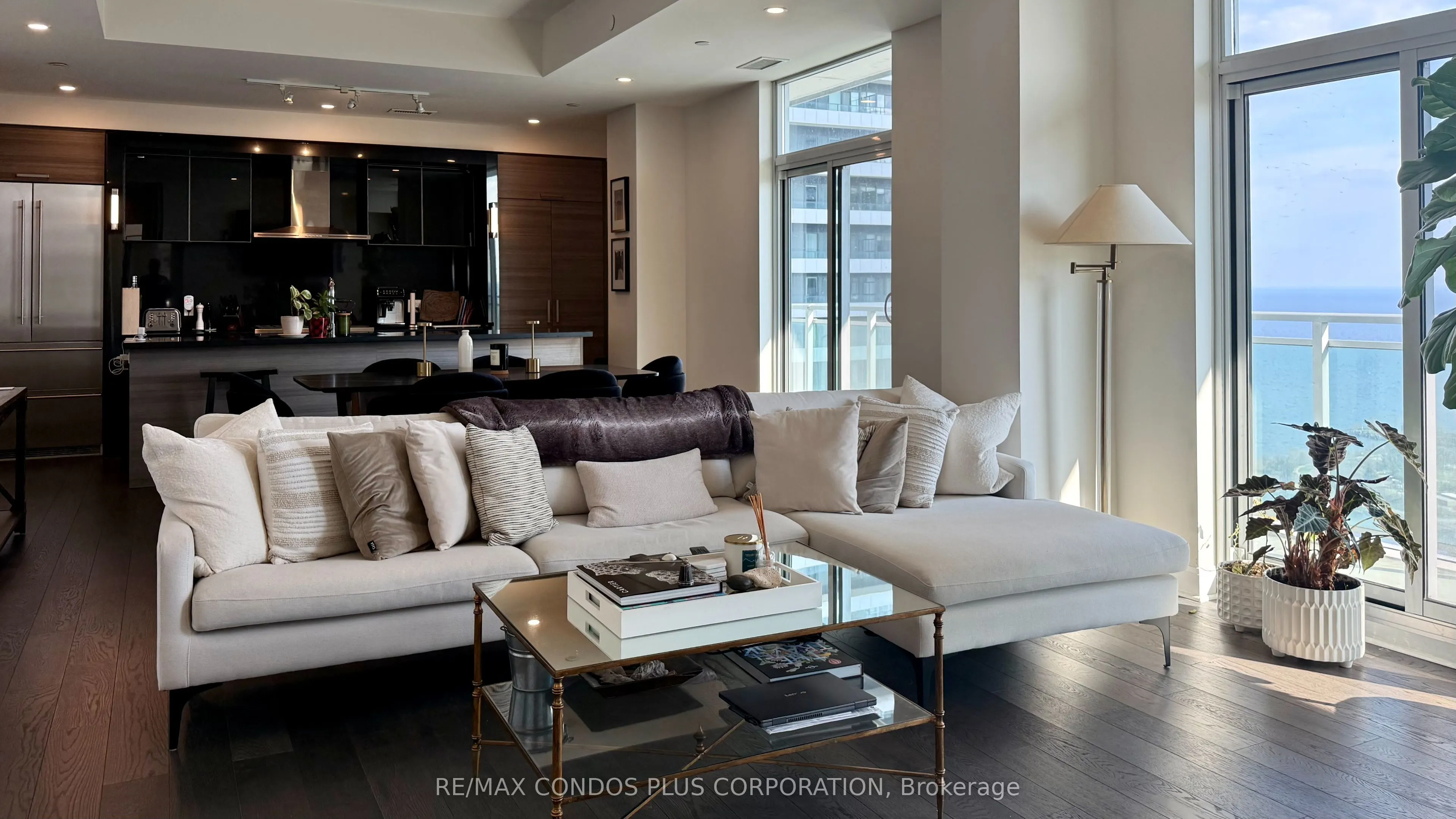 33 Shore Breeze Drive #3901