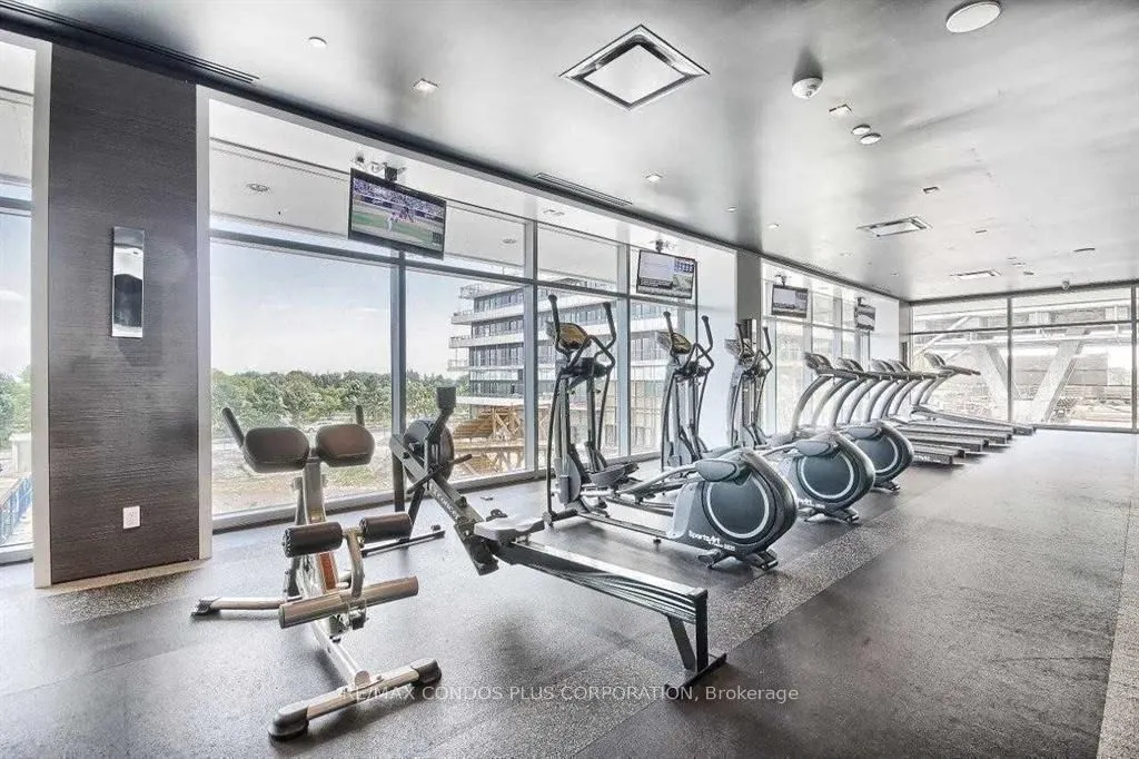 33 Shore Breeze Drive #3901