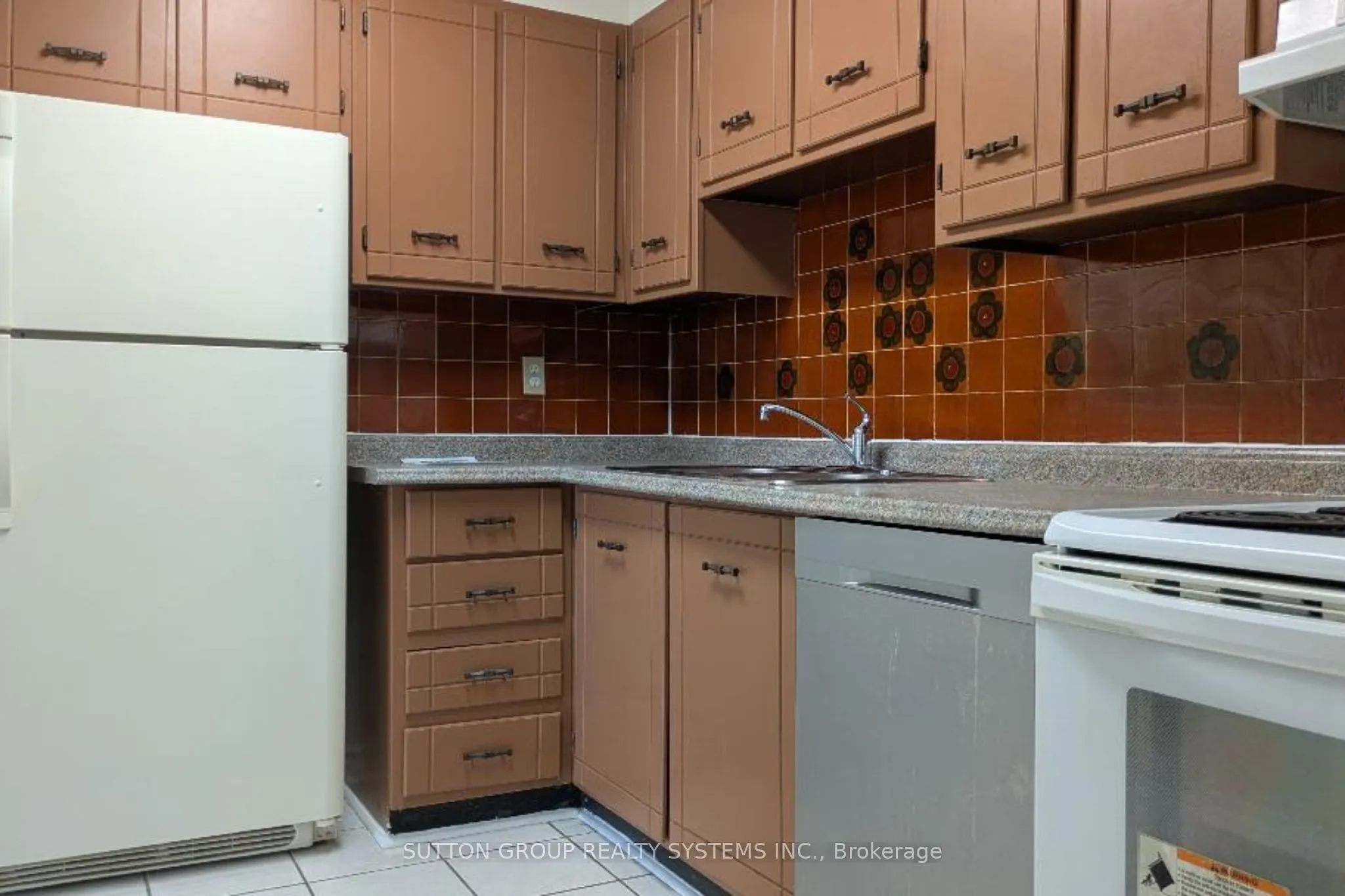 1300 Mississauga Valley Boulevard #504
