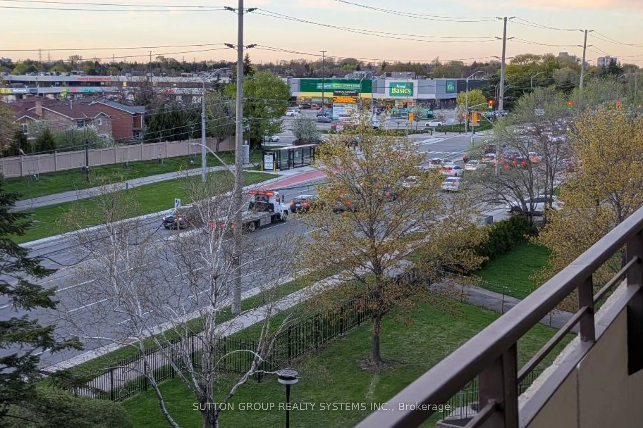 1300 Mississauga Valley Boulevard #504