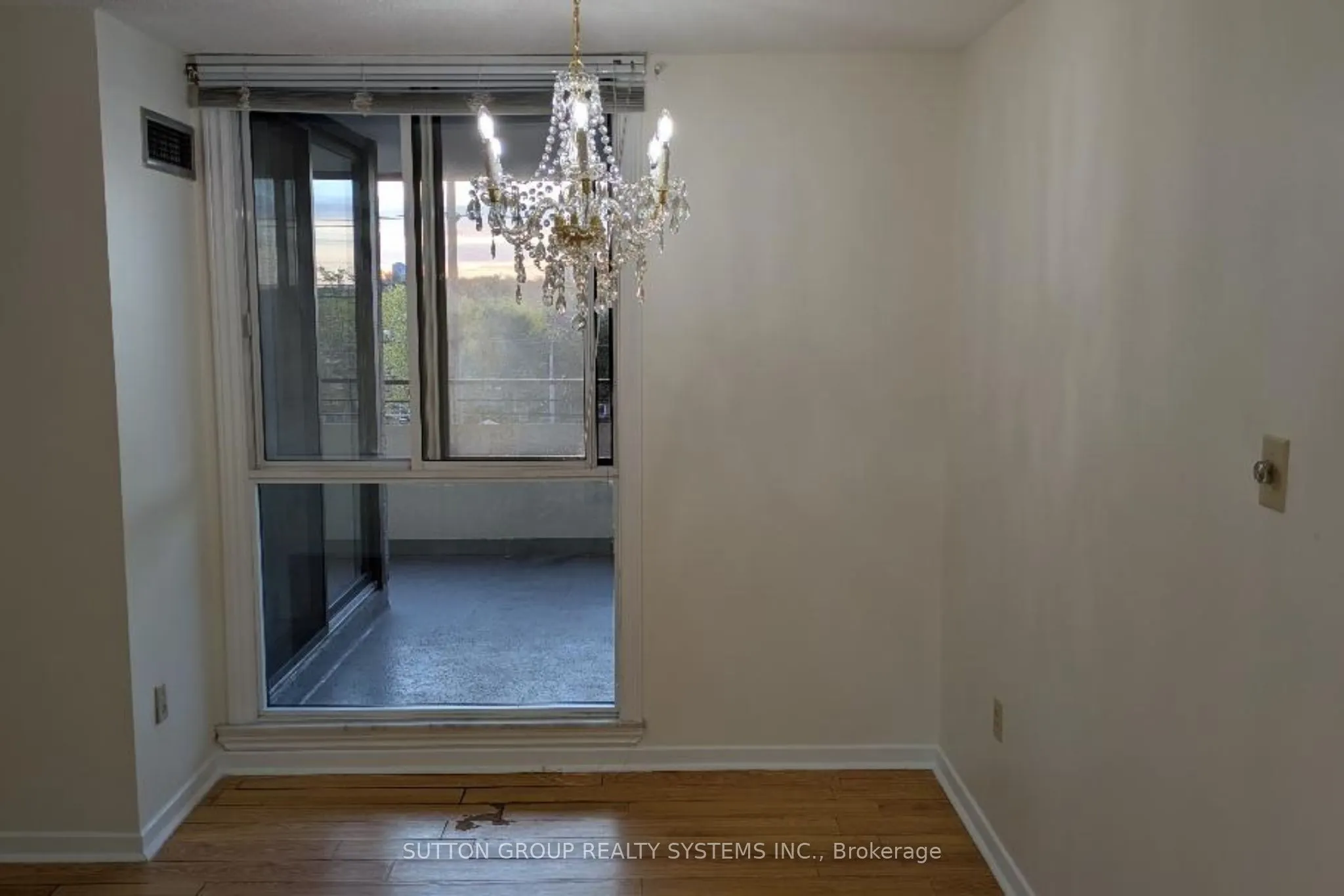 1300 Mississauga Valley Boulevard #504