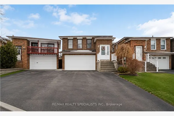 52 Maplehurst Square
