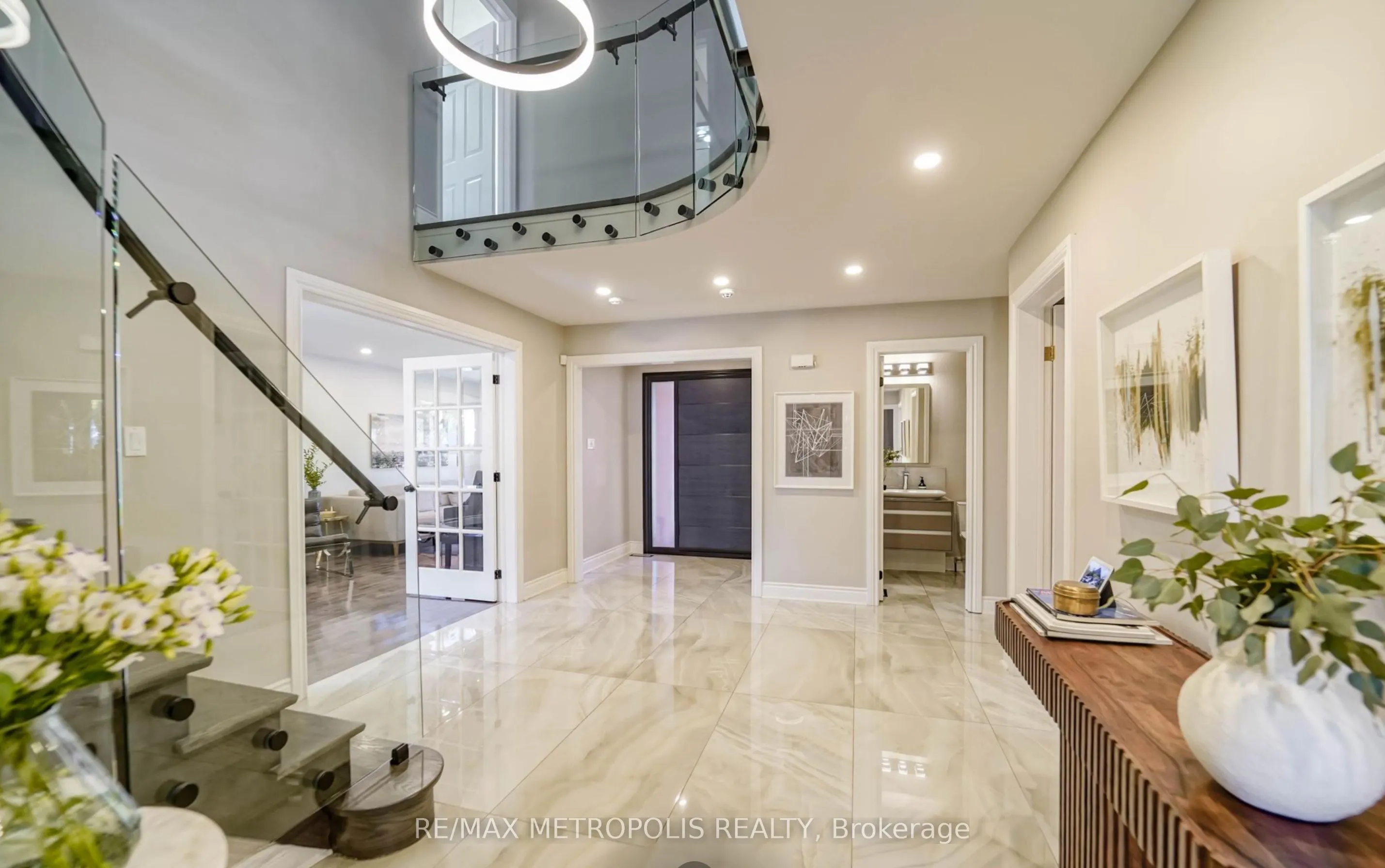 4392 Grassland Crescent