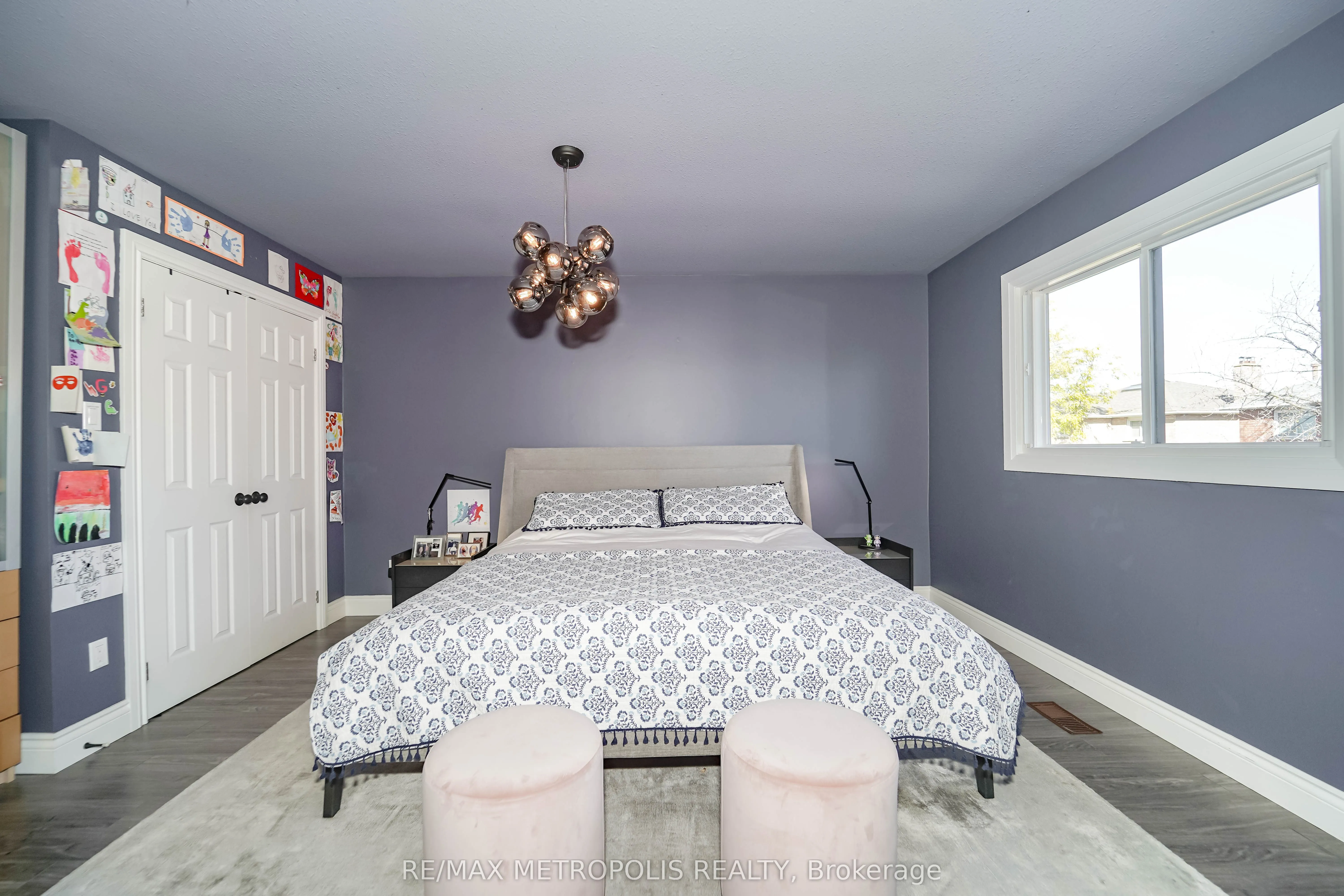 4392 Grassland Crescent