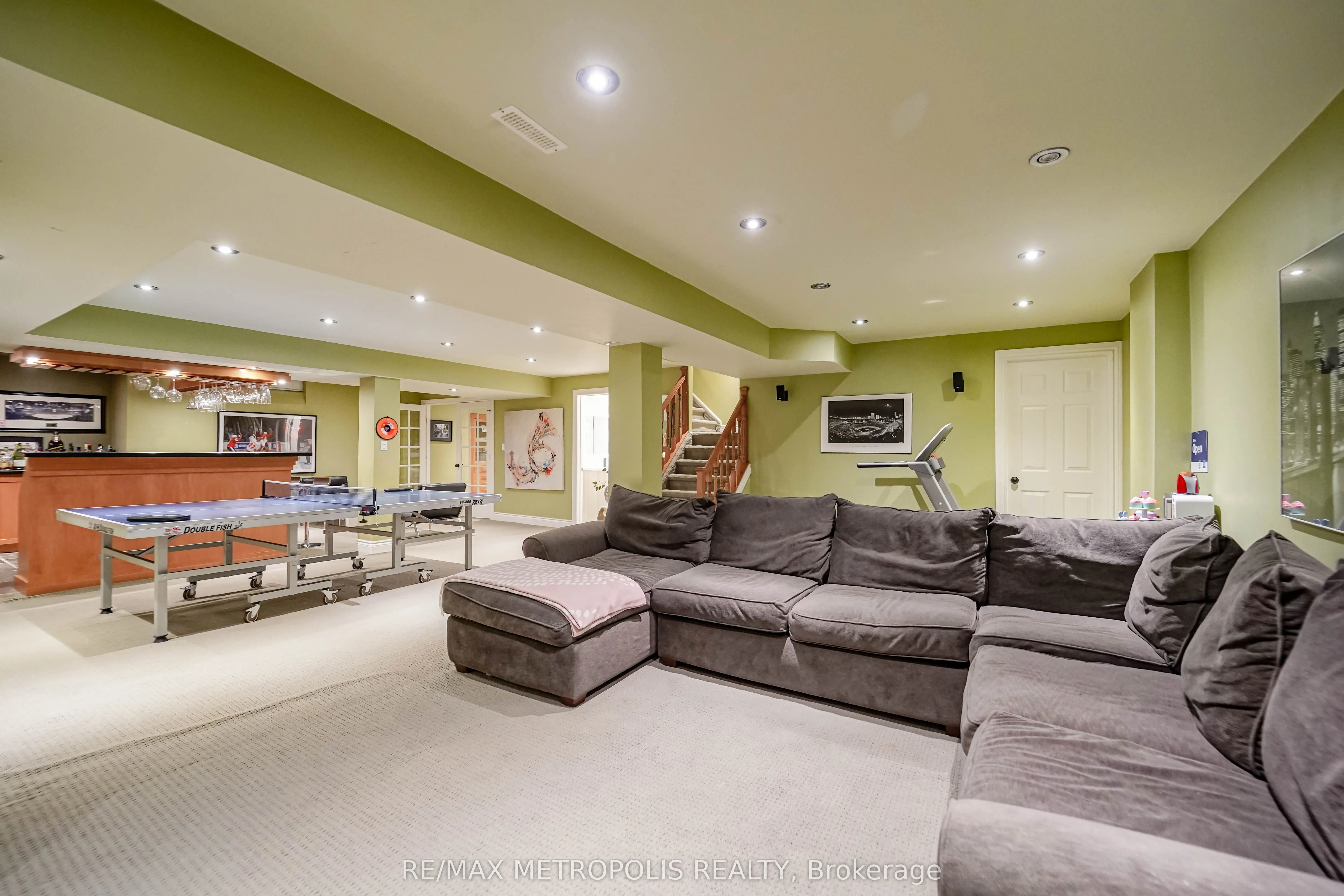 4392 Grassland Crescent