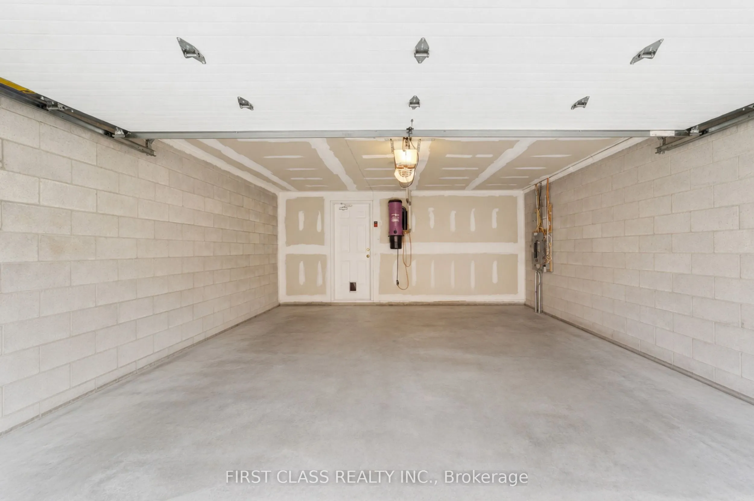 3076 Lake Shore Boulevard W #Th10