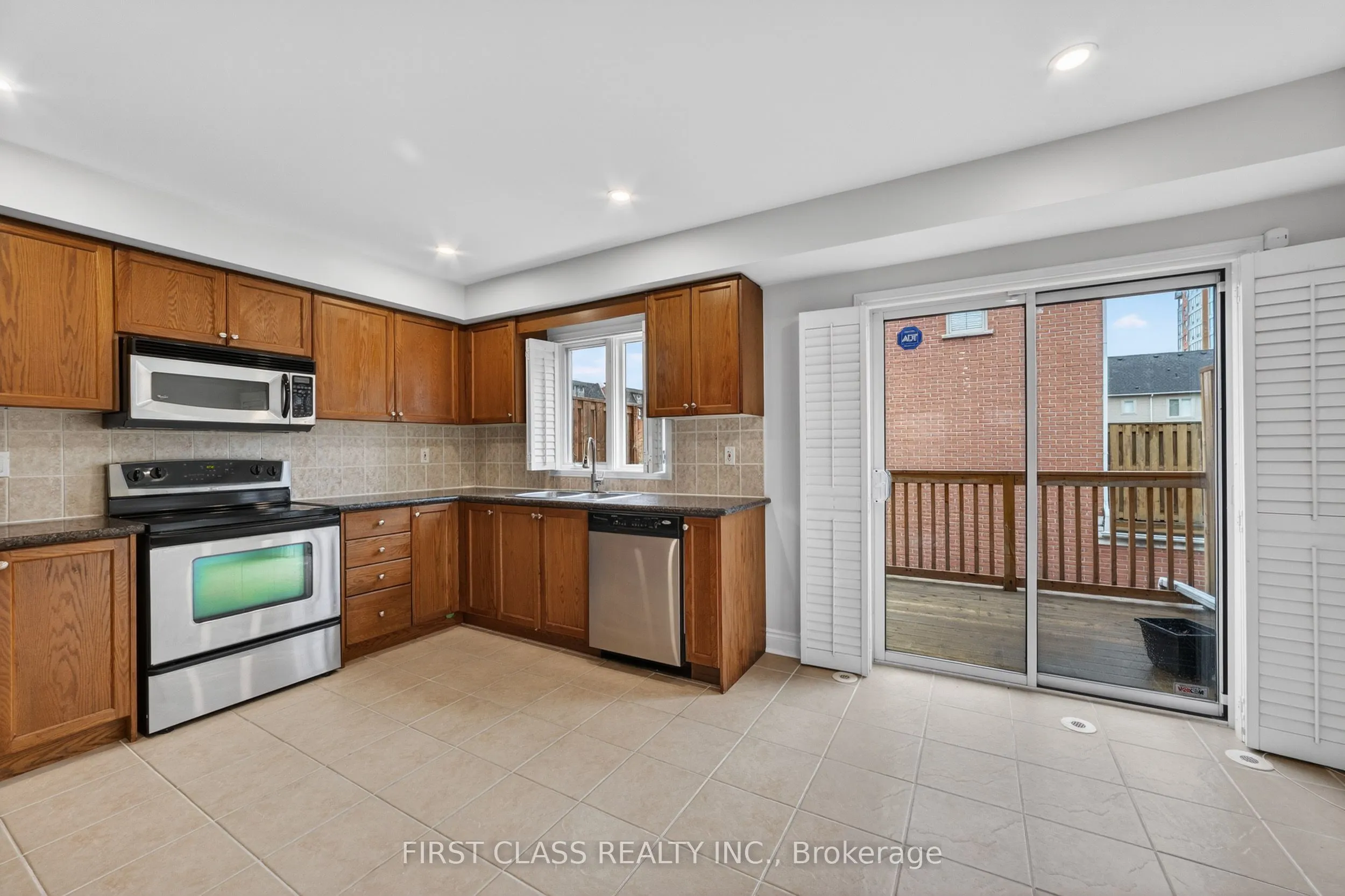 3076 Lake Shore Boulevard W #Th10