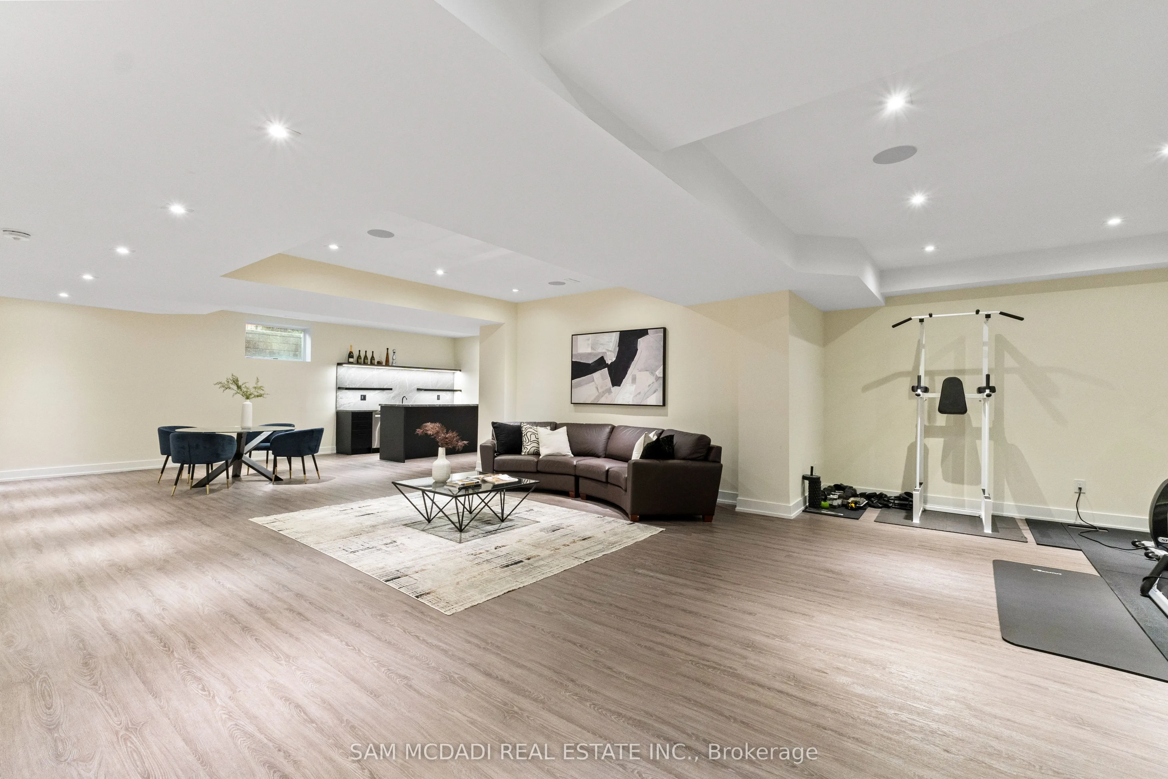 2075 Shawanaga Trail