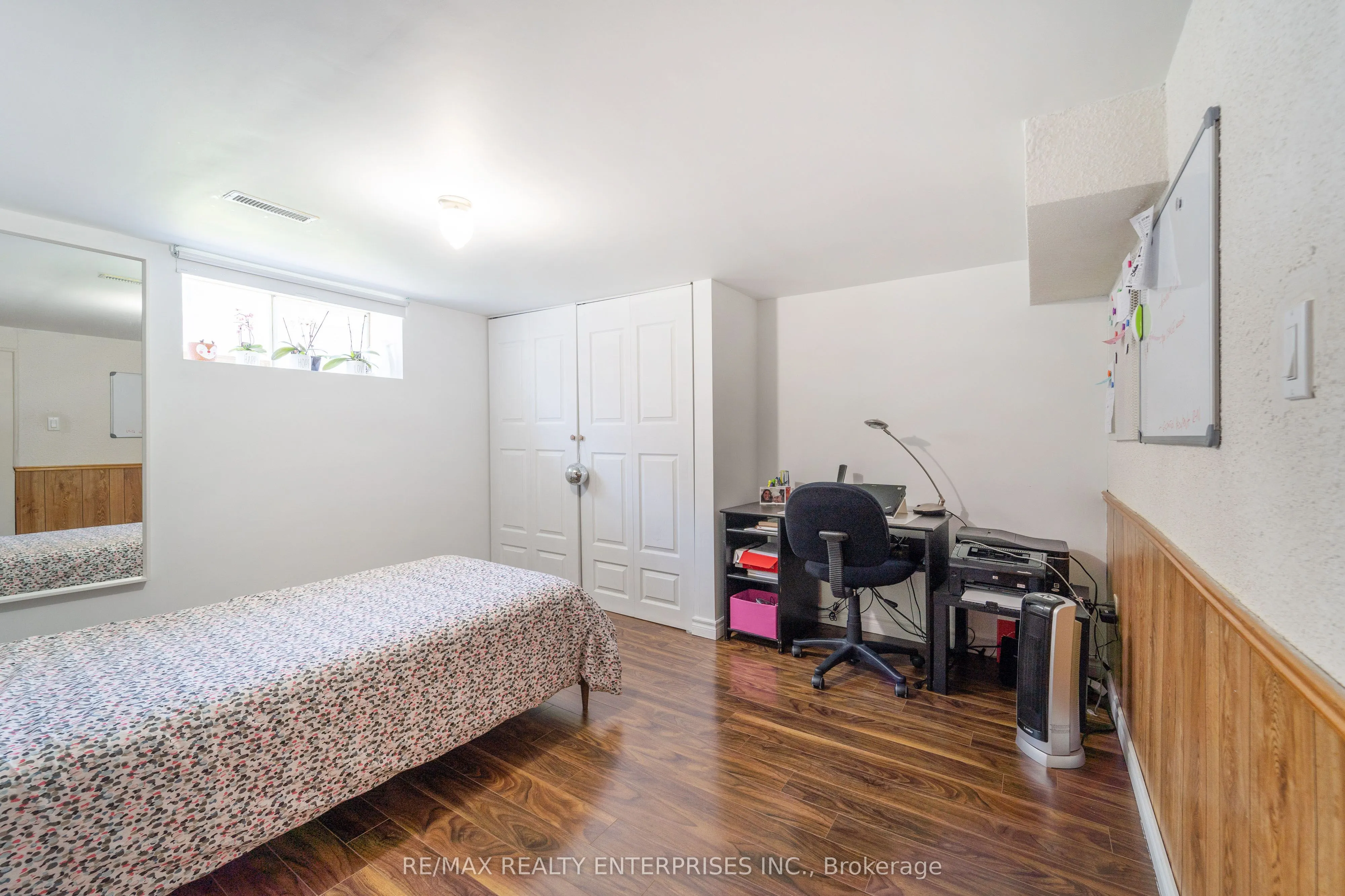 1351 Haig Boulevard