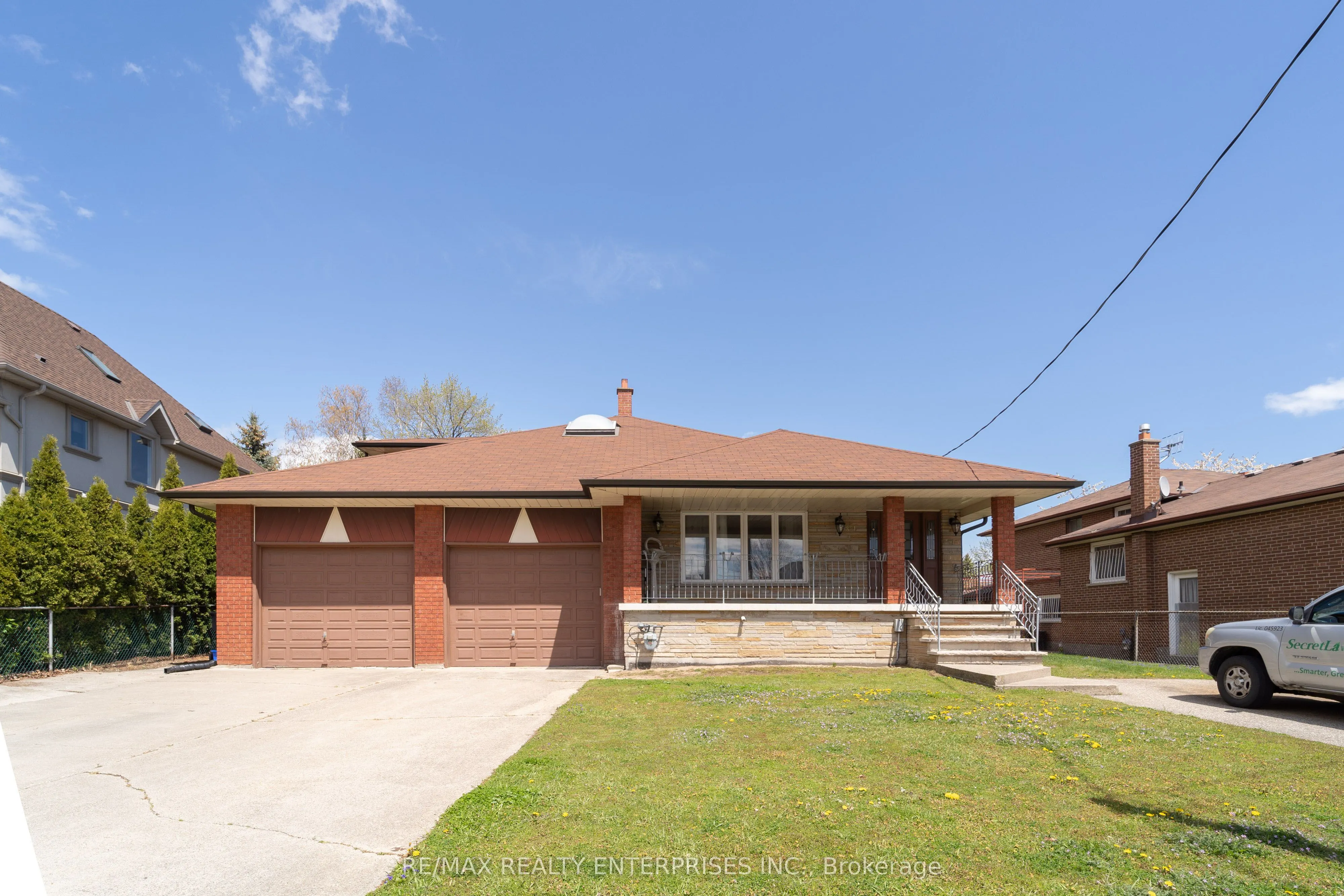 1351 Haig Boulevard