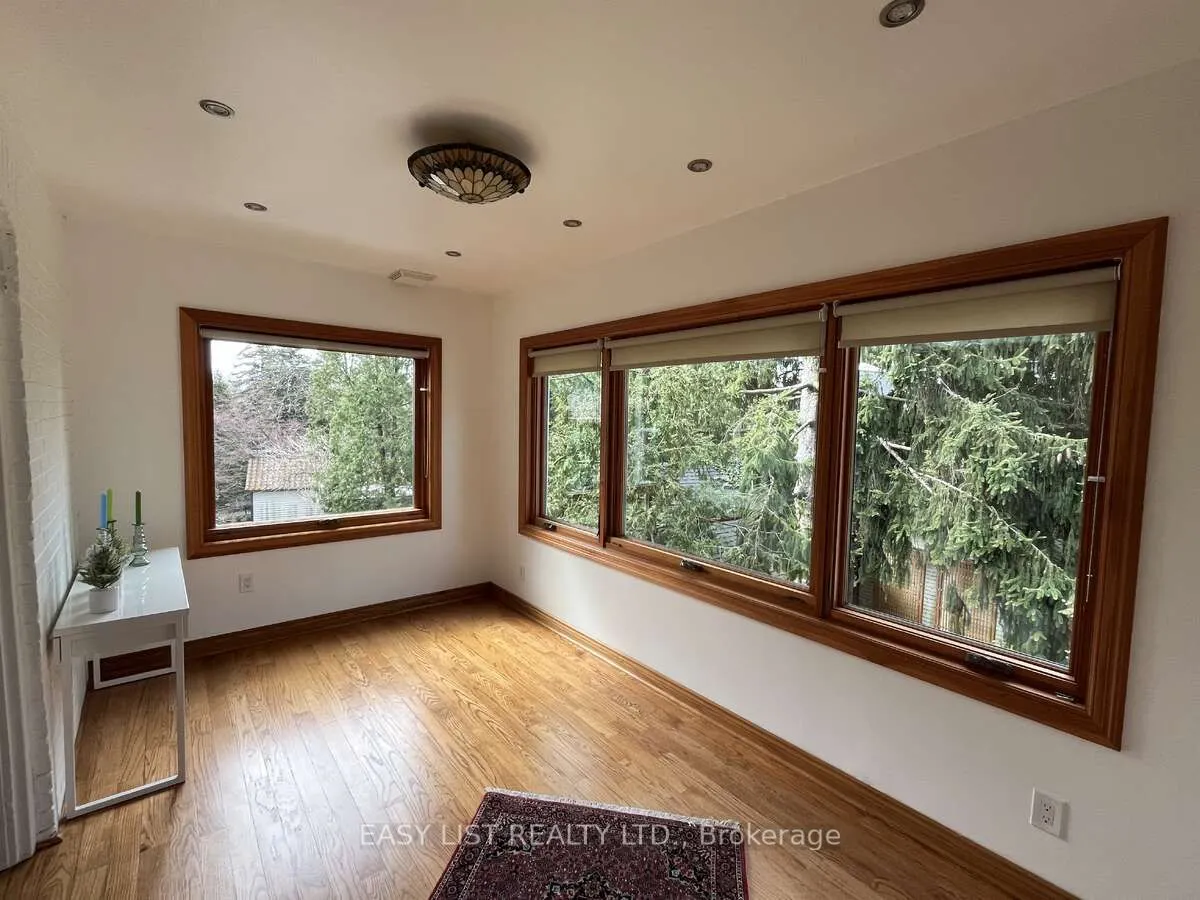 13 Evelyn Crescent