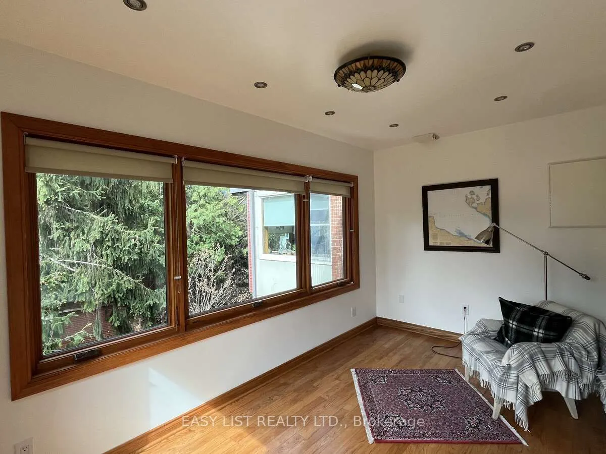 13 Evelyn Crescent