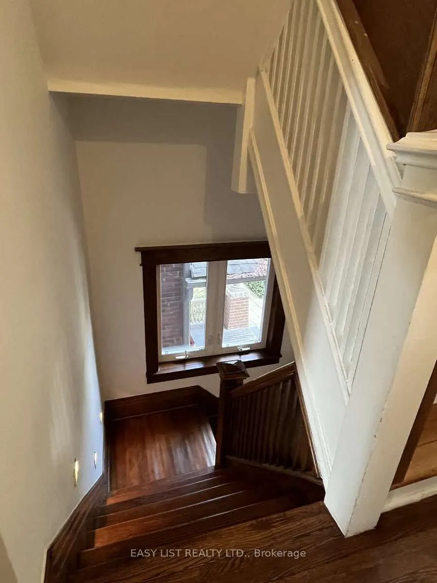 13 Evelyn Crescent