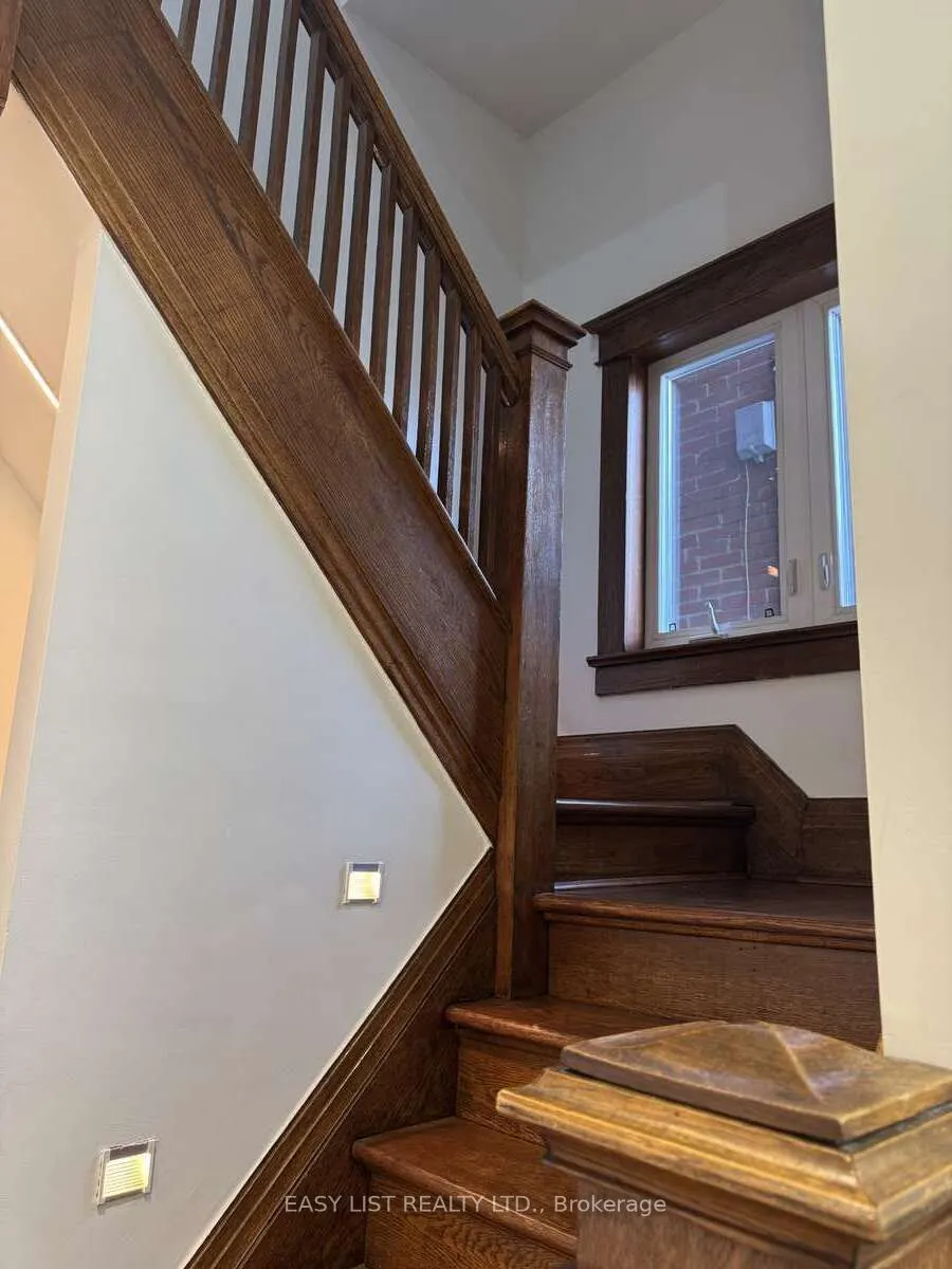 13 Evelyn Crescent