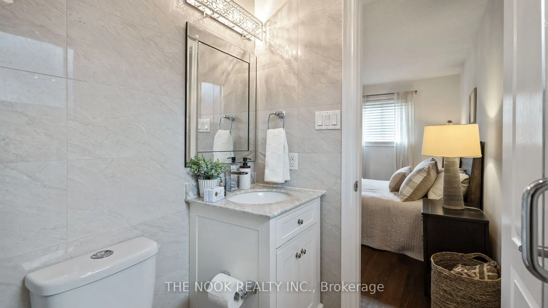 938 Wetherby Lane