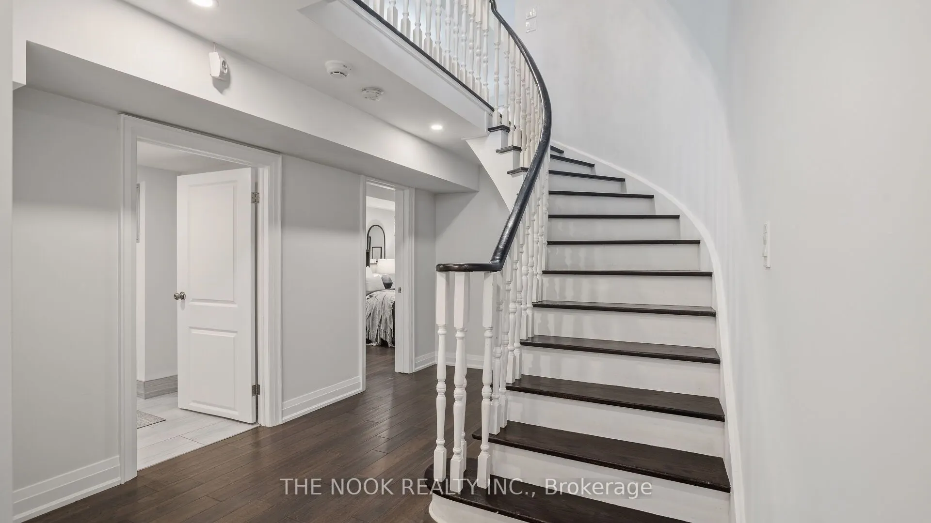 938 Wetherby Lane