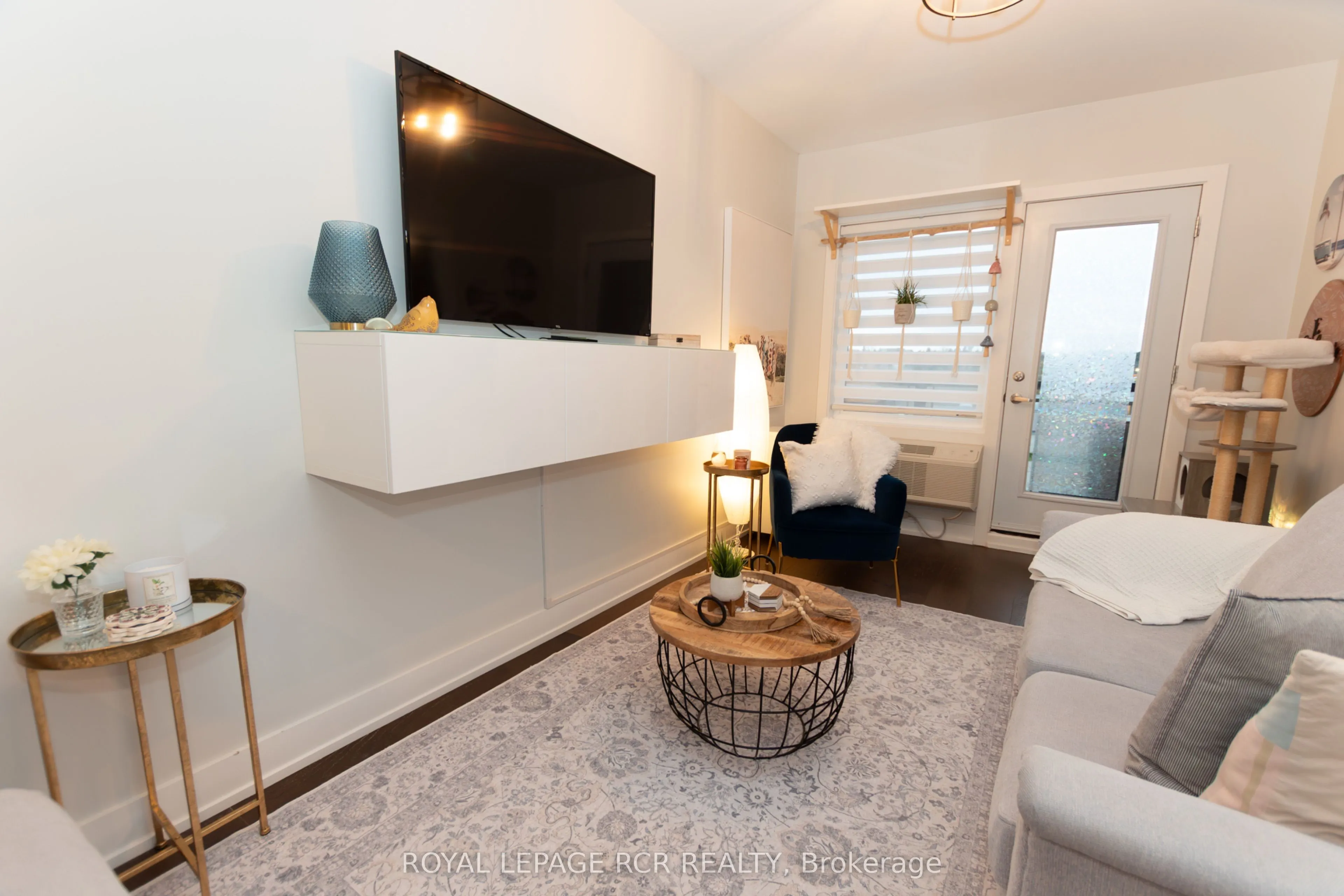 310 Broadway Avenue #309