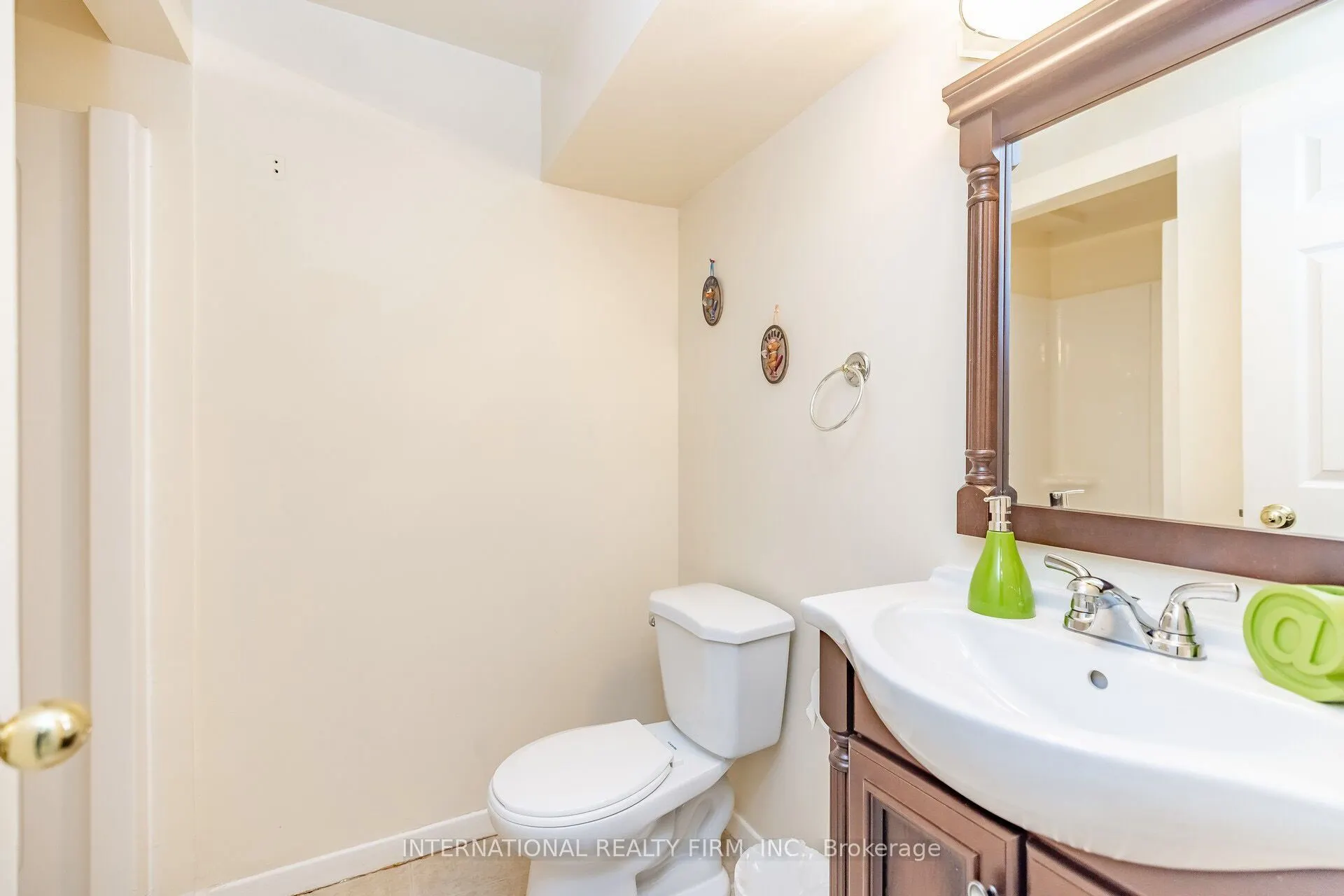 1236 Fleet Street