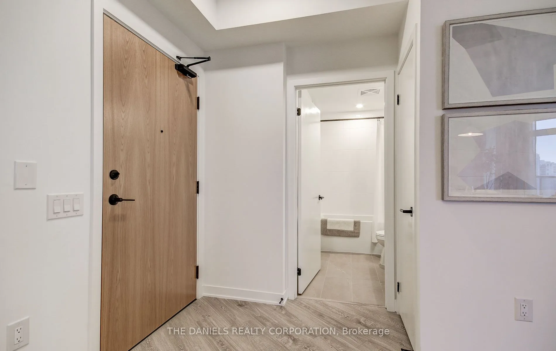 2495 Eglinton Avenue W #1206
