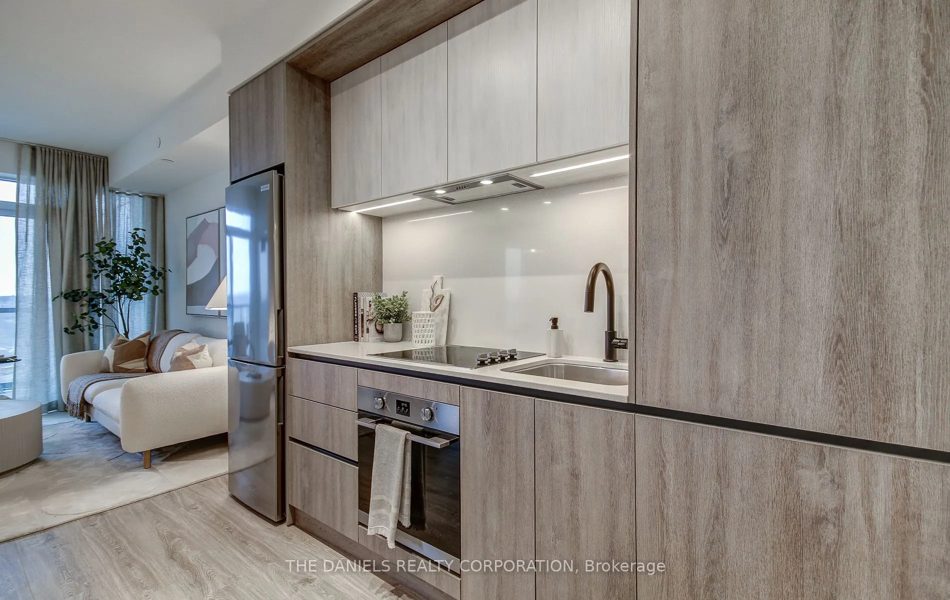 2495 Eglinton Avenue W #1206