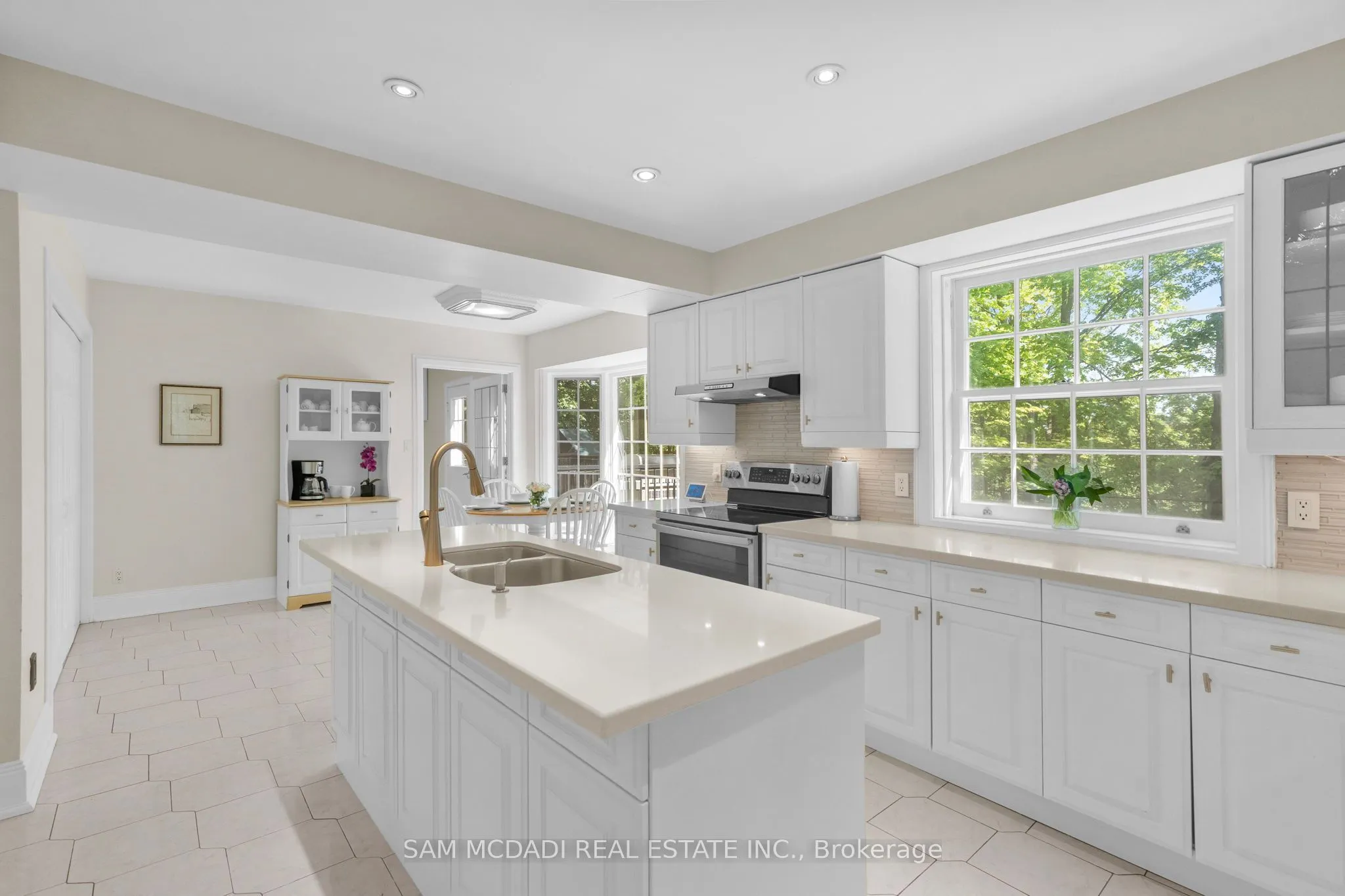 1690 Sherway Drive