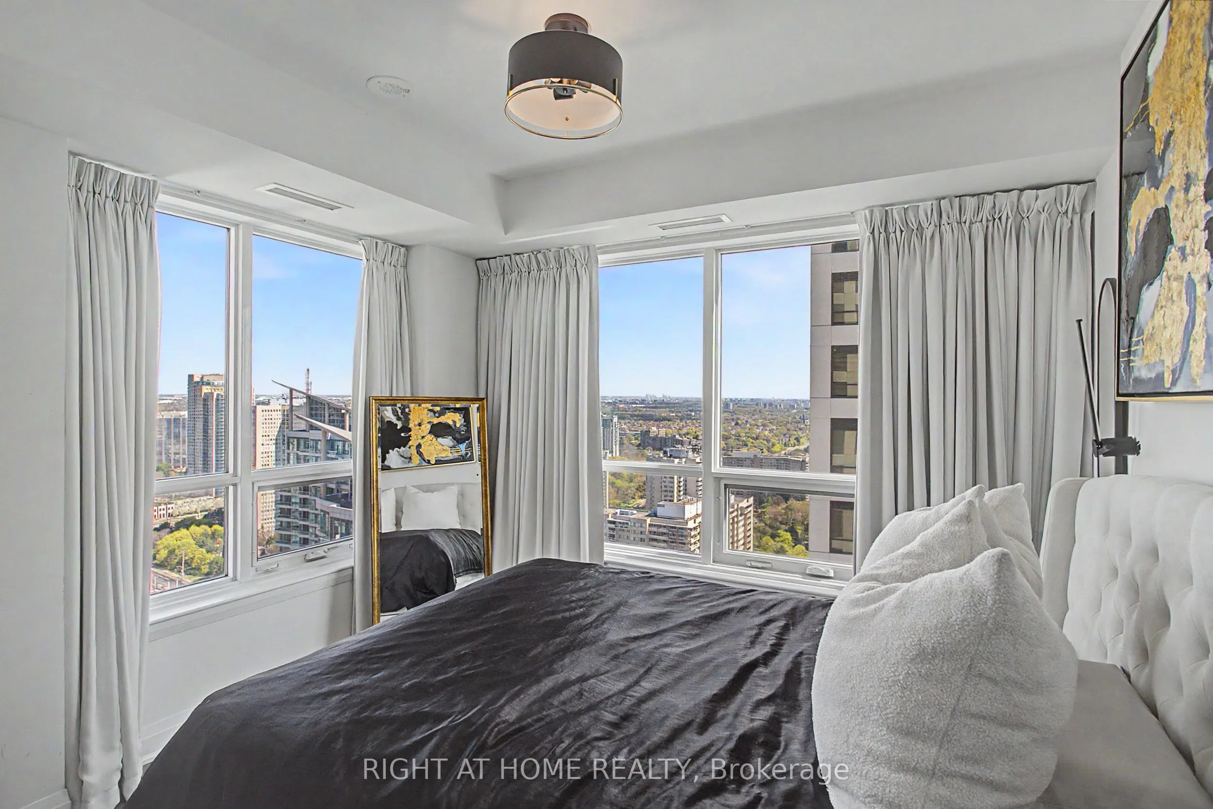 36 Elm Drive W #3202