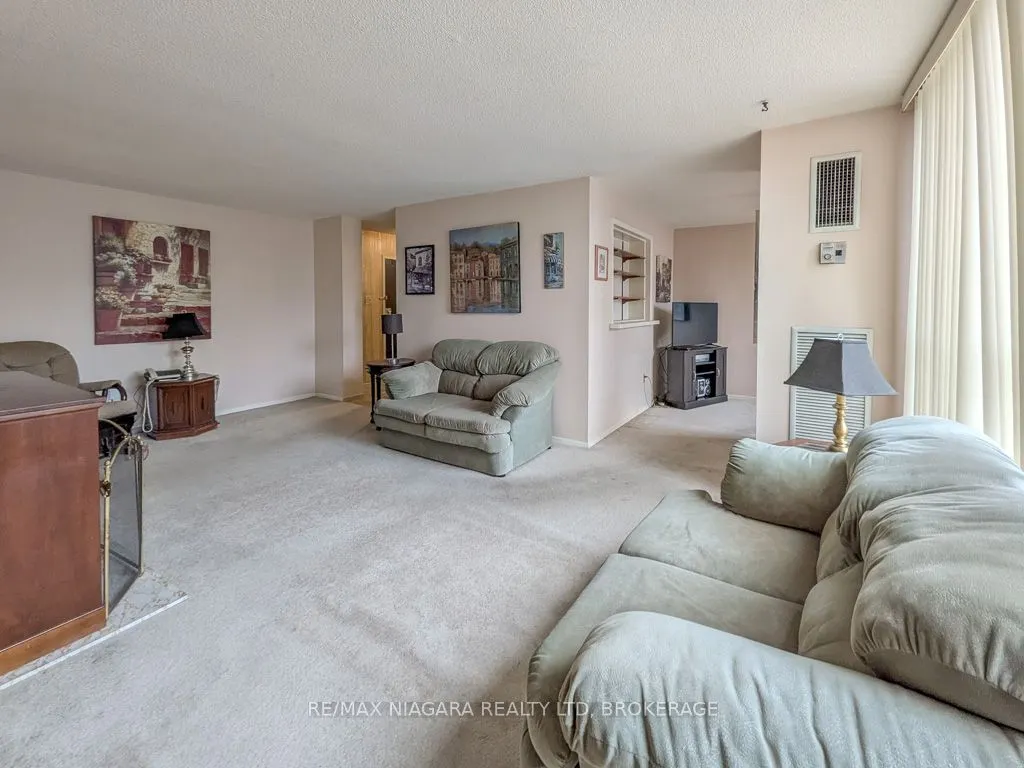 3170 Kirwin Avenue #301