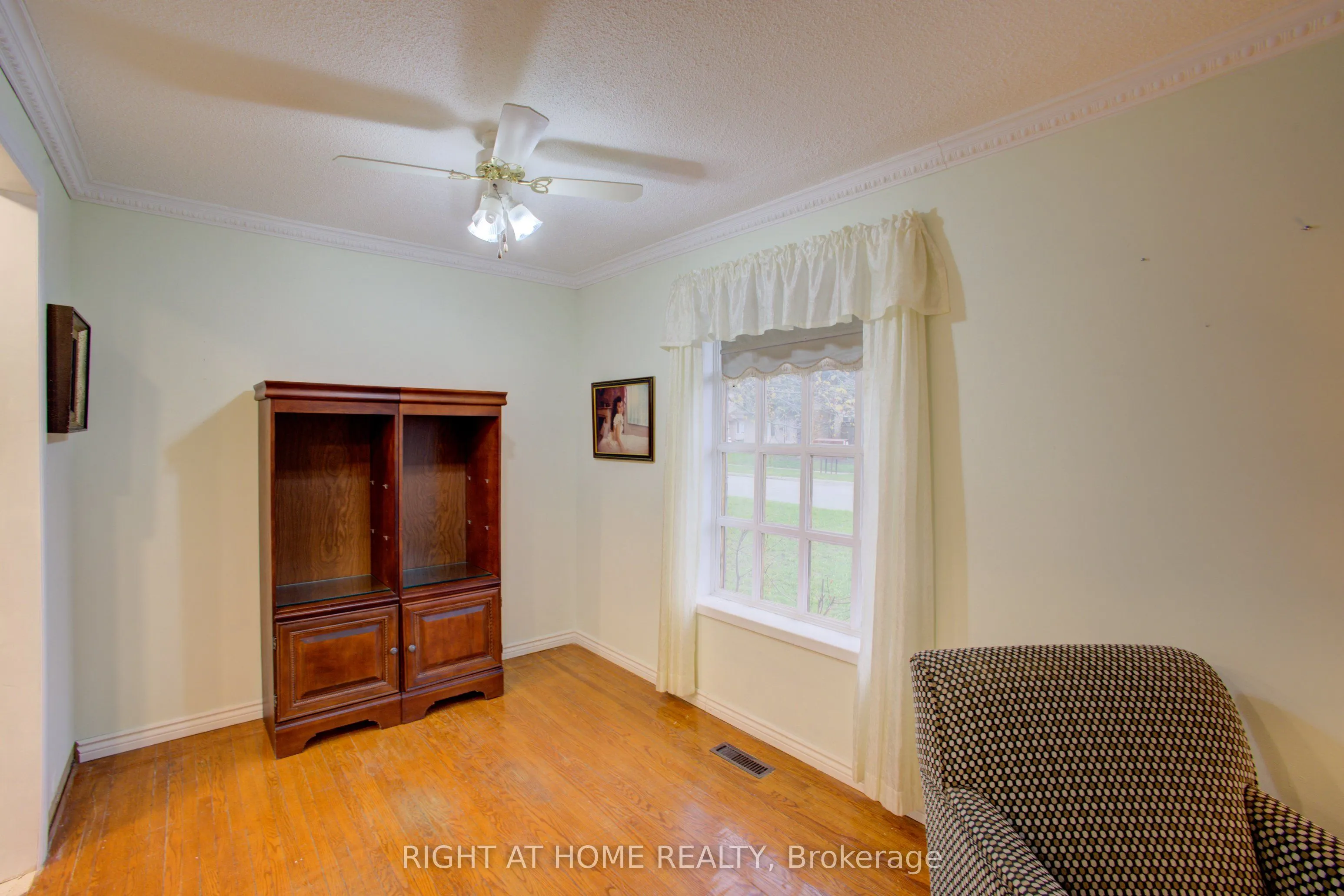 30 Parkview Drive