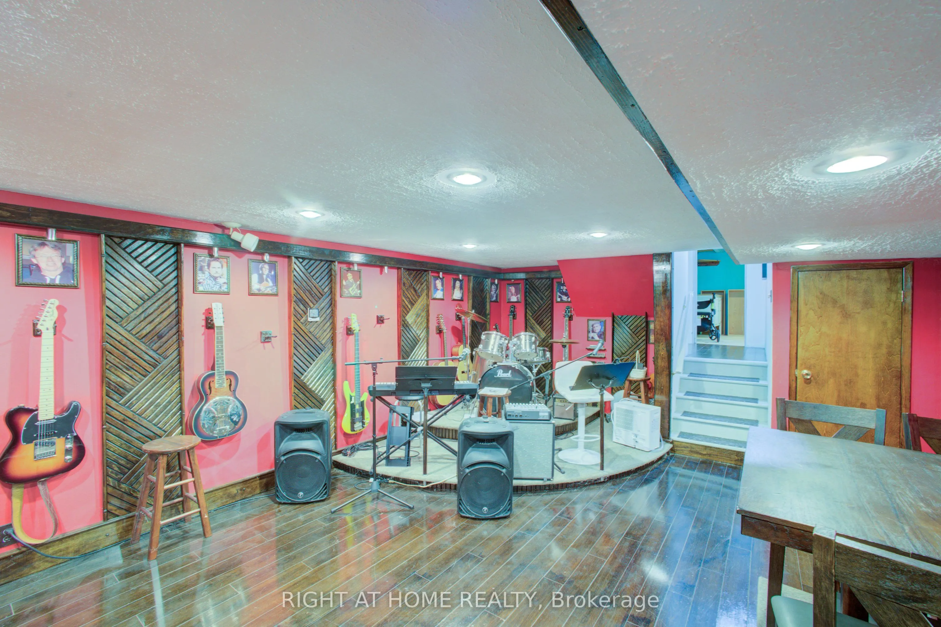 30 Parkview Drive