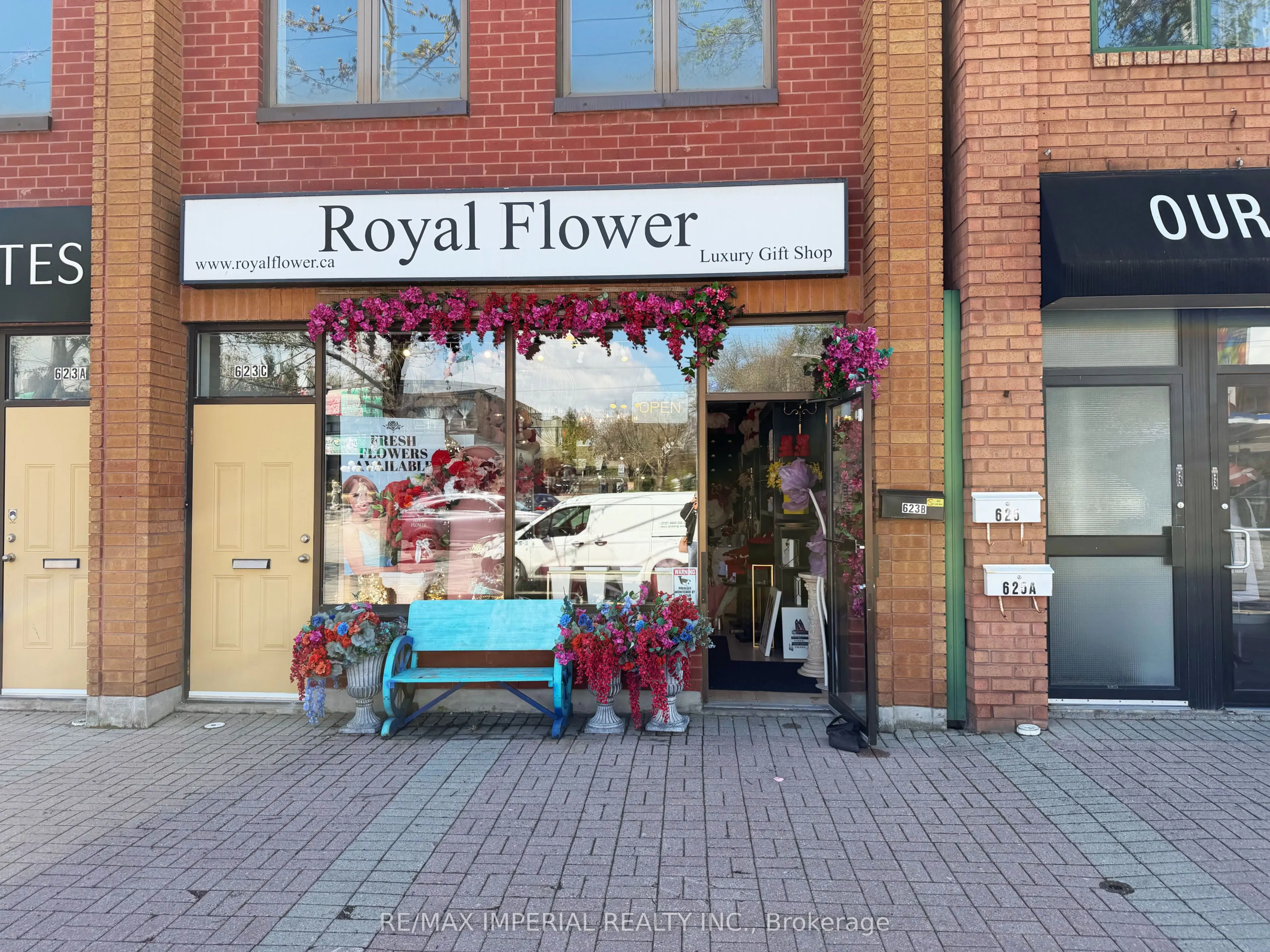 623 - 623A The Queensway