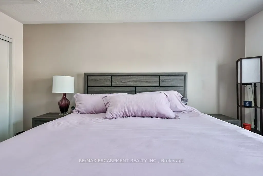 2480 Post Road #14