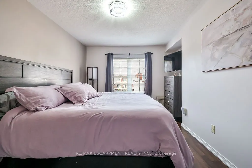 2480 Post Road #14