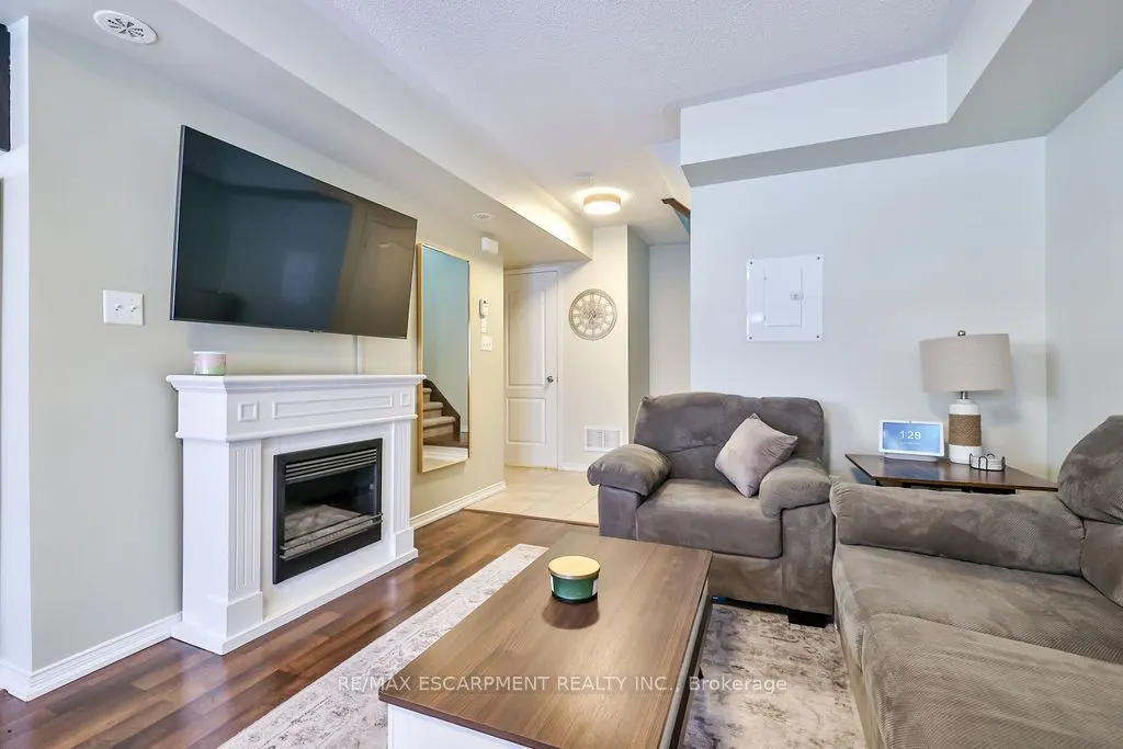 2480 Post Road #14