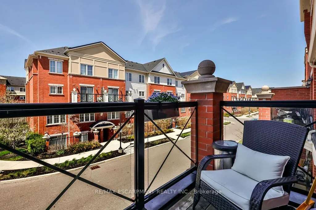 2480 Post Road #14