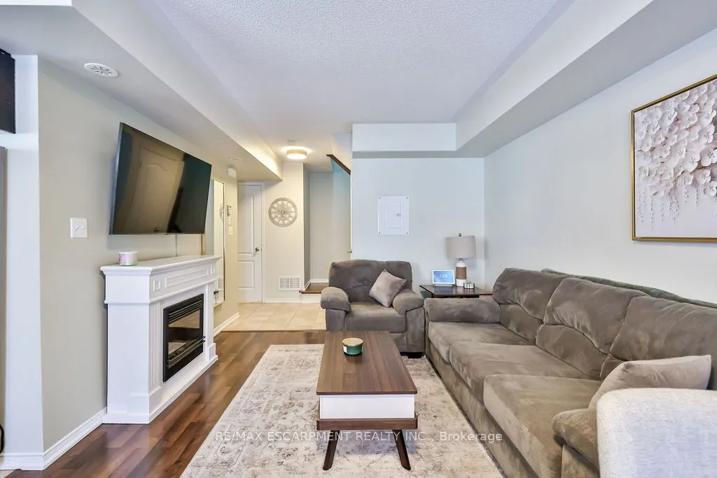 2480 Post Road #14