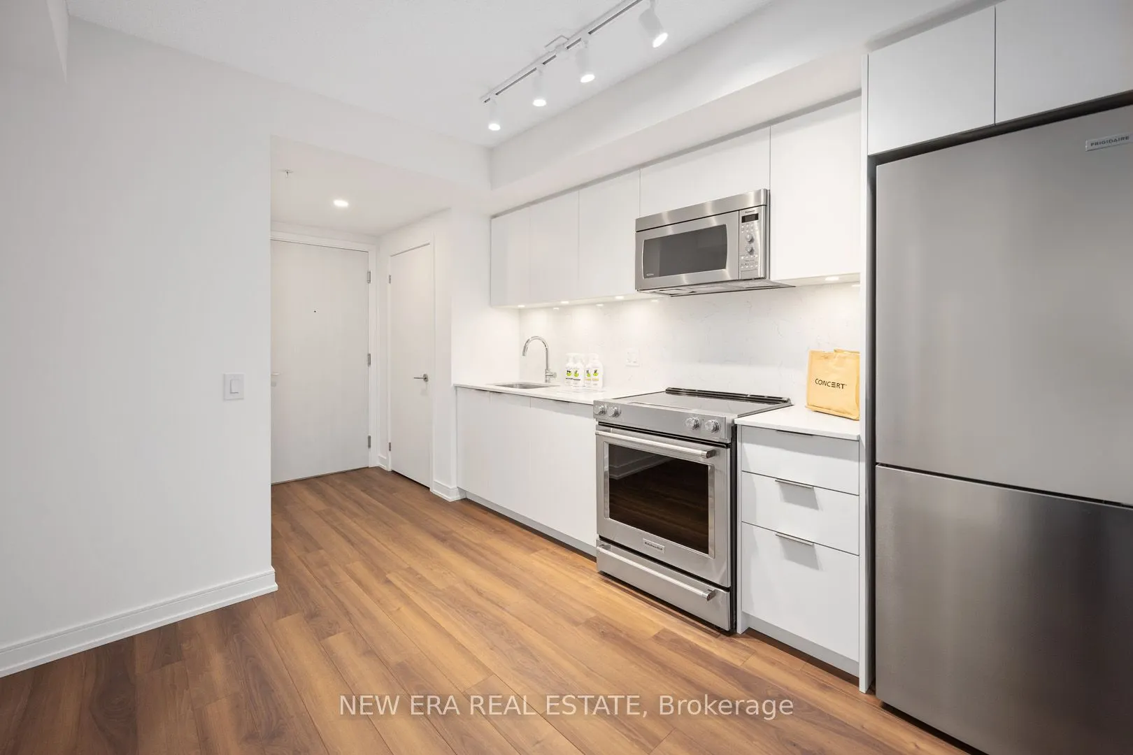 30 Samuel Wood Way #1907