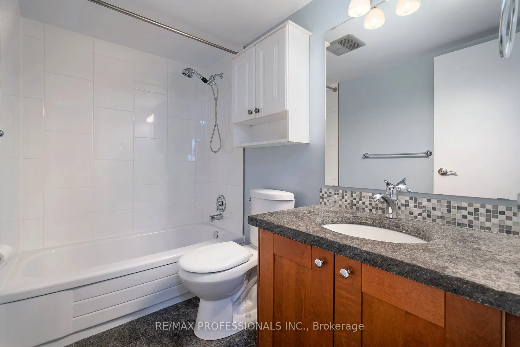 812 Burnhamthorpe Road #1504