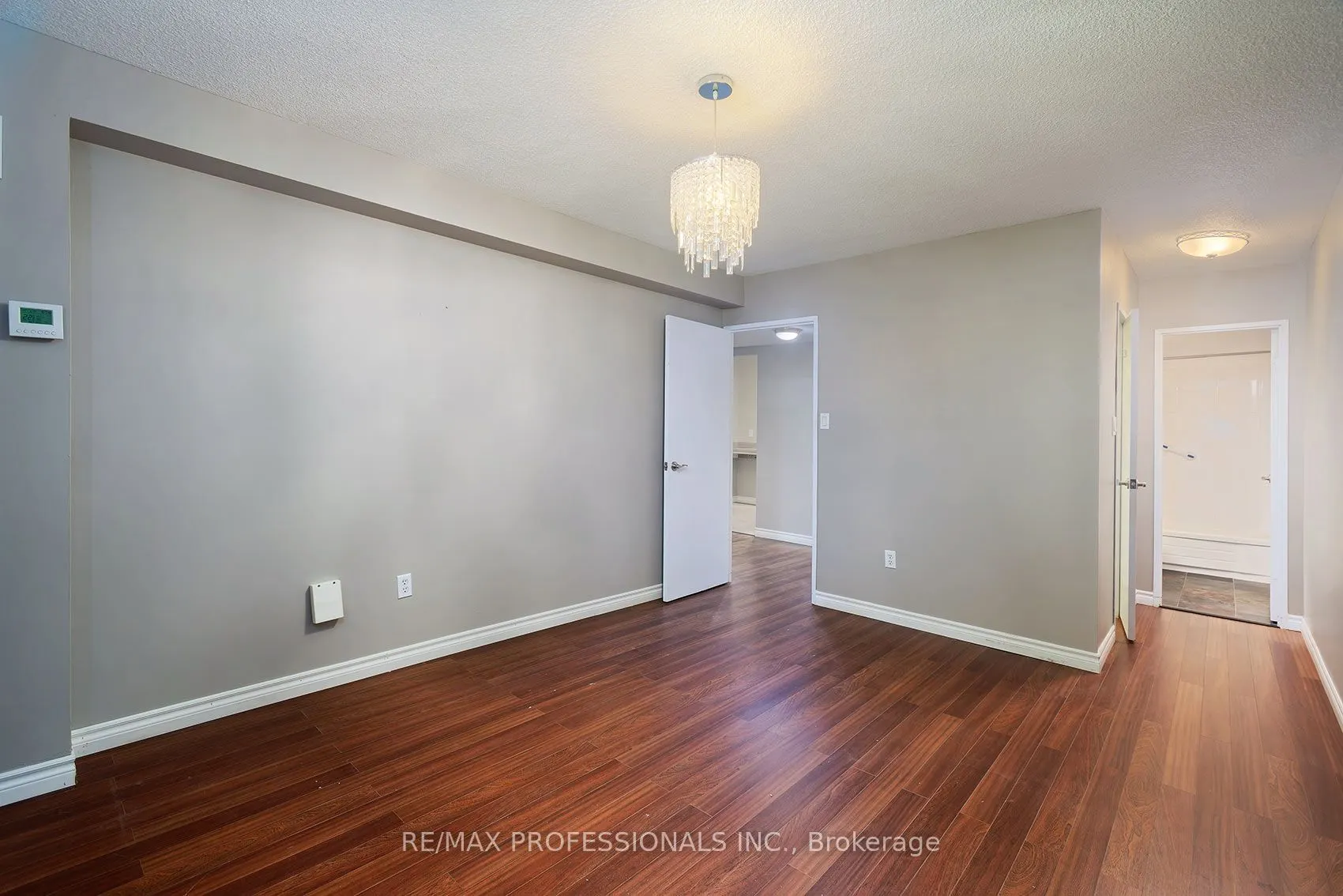 812 Burnhamthorpe Road #1504