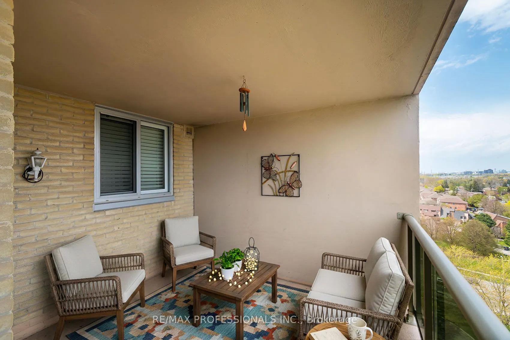 812 Burnhamthorpe Road #1504