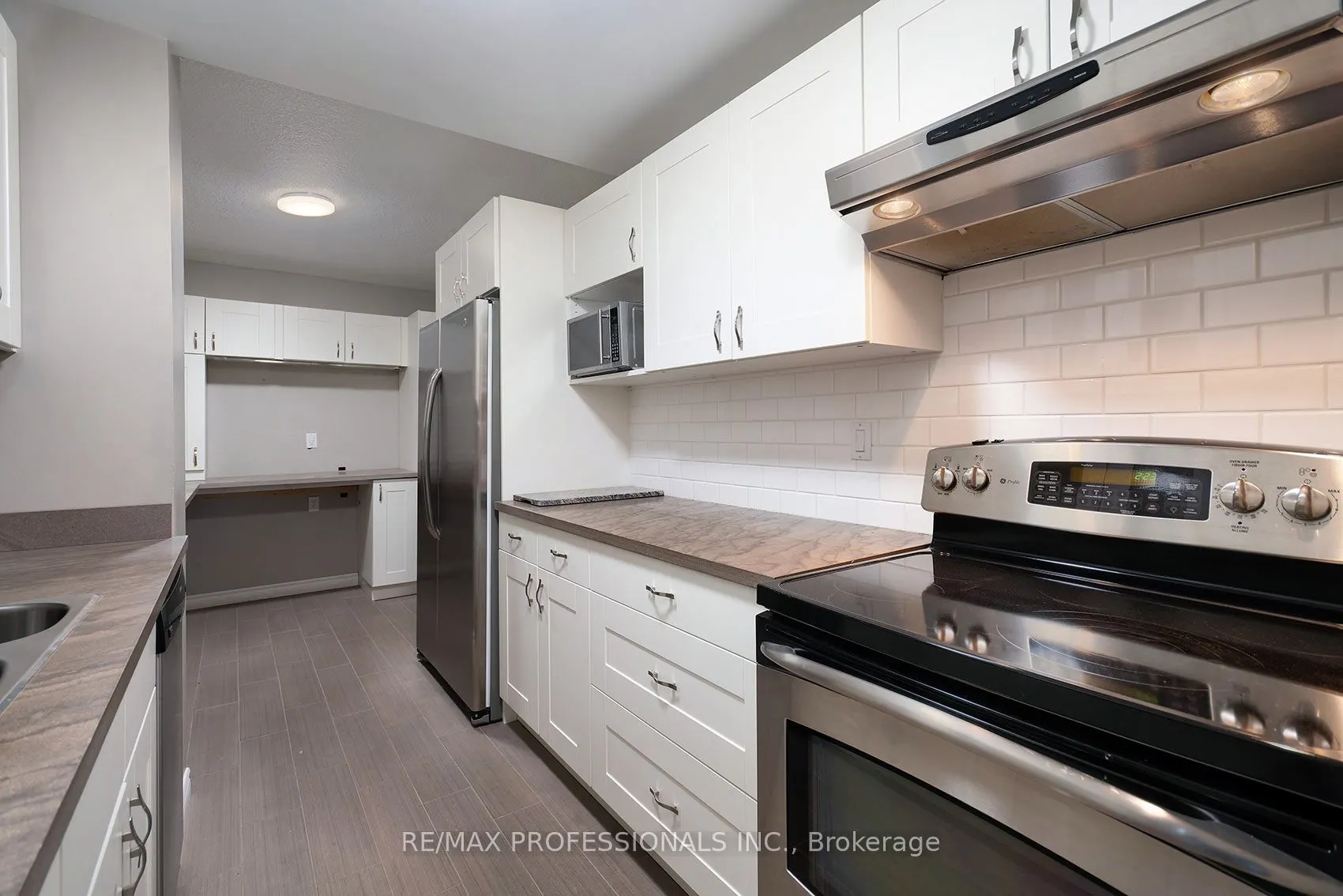 812 Burnhamthorpe Road #1504