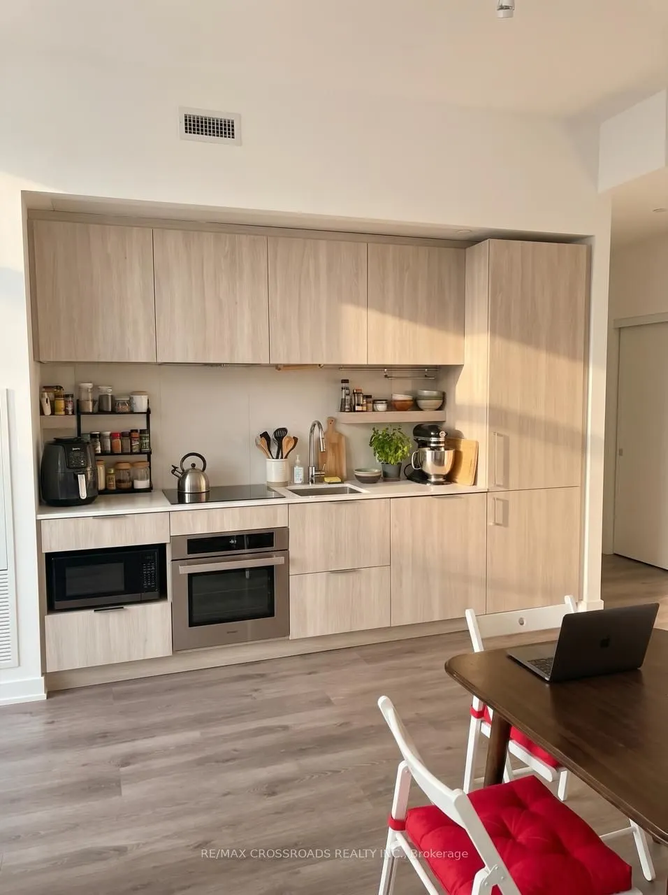 28 Ann Street #1804