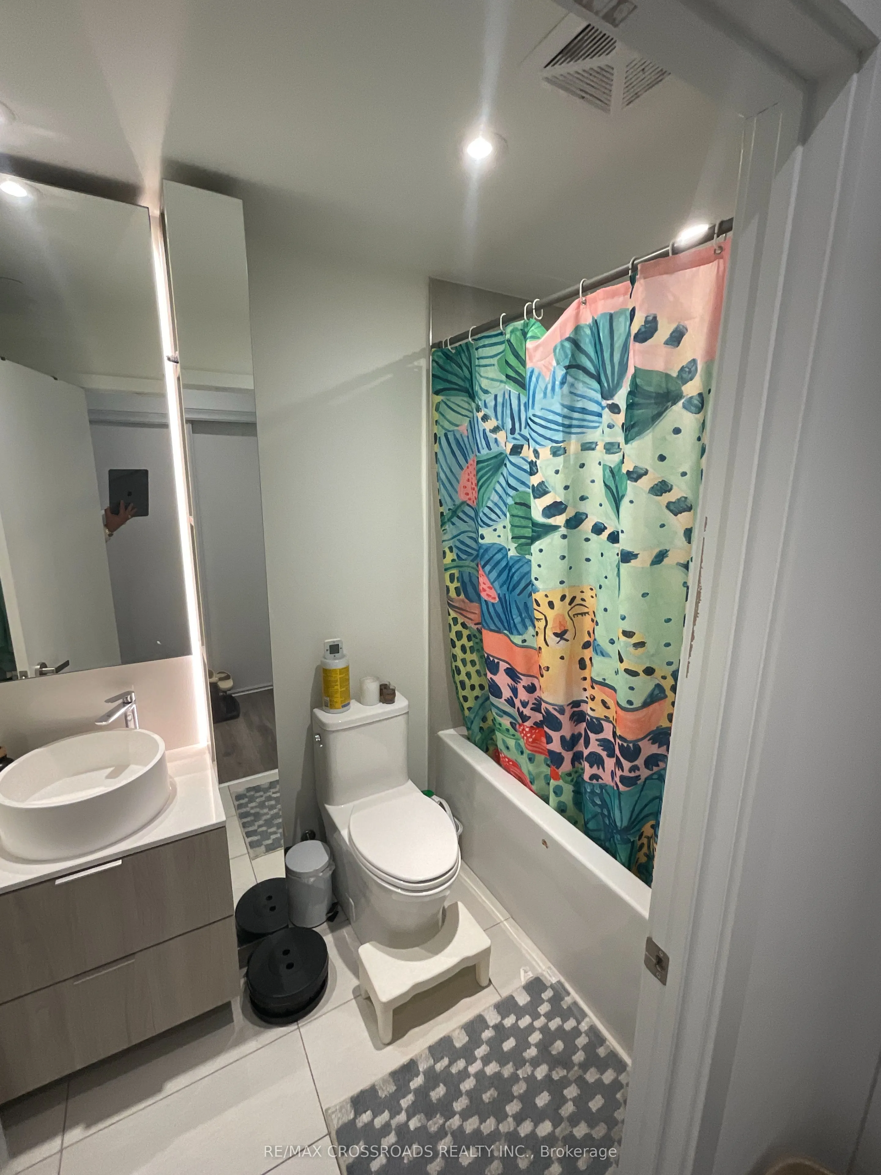 28 Ann Street #1804