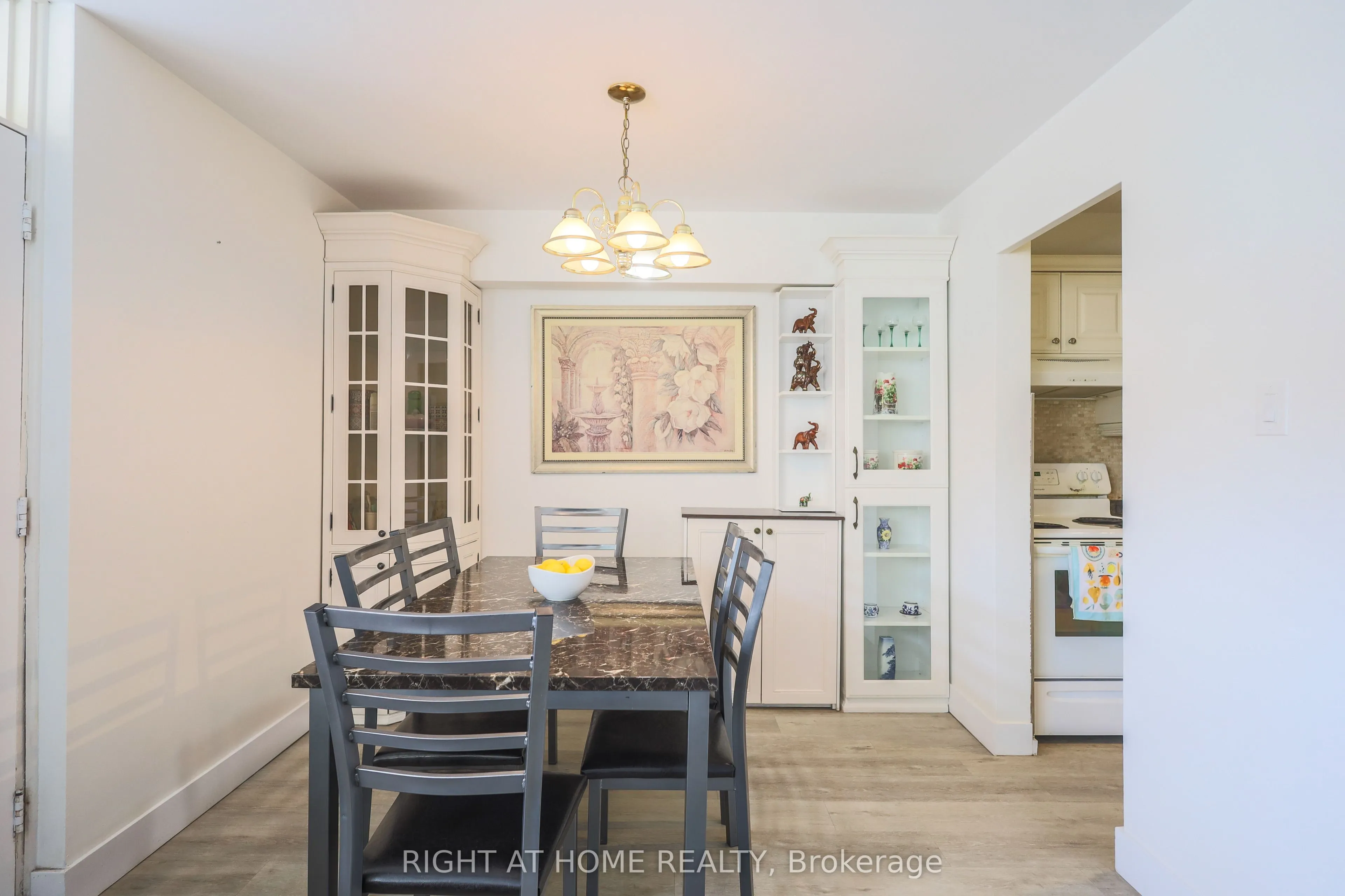 1455 Lawrence Avenue W #207