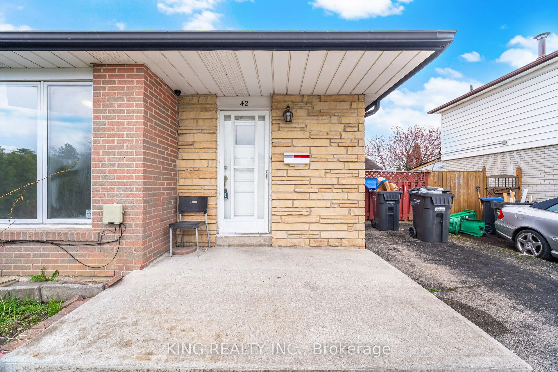 42 Flamingo Crescent