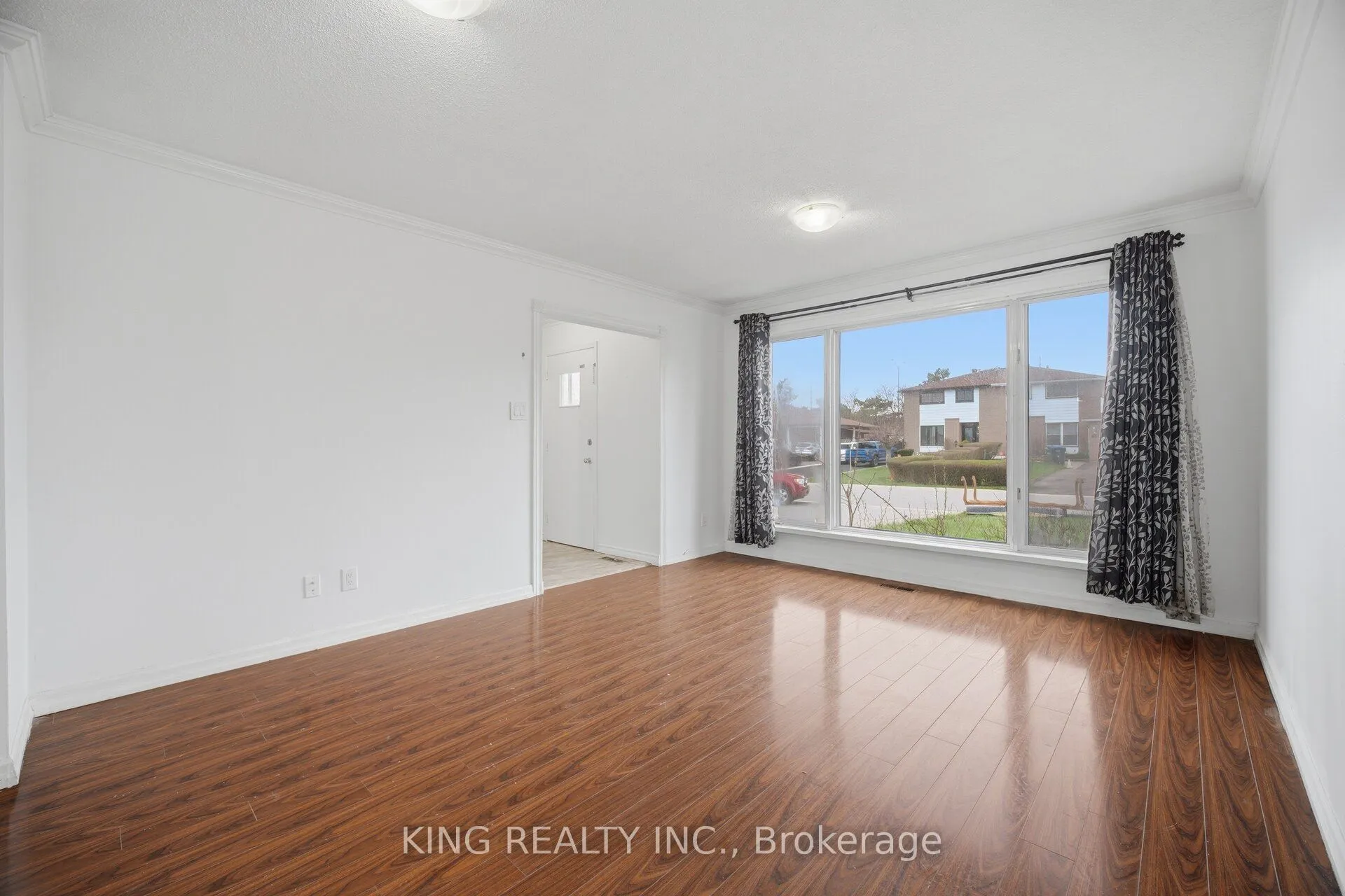 42 Flamingo Crescent