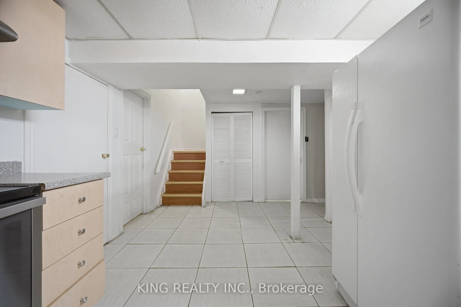 42 Flamingo Crescent