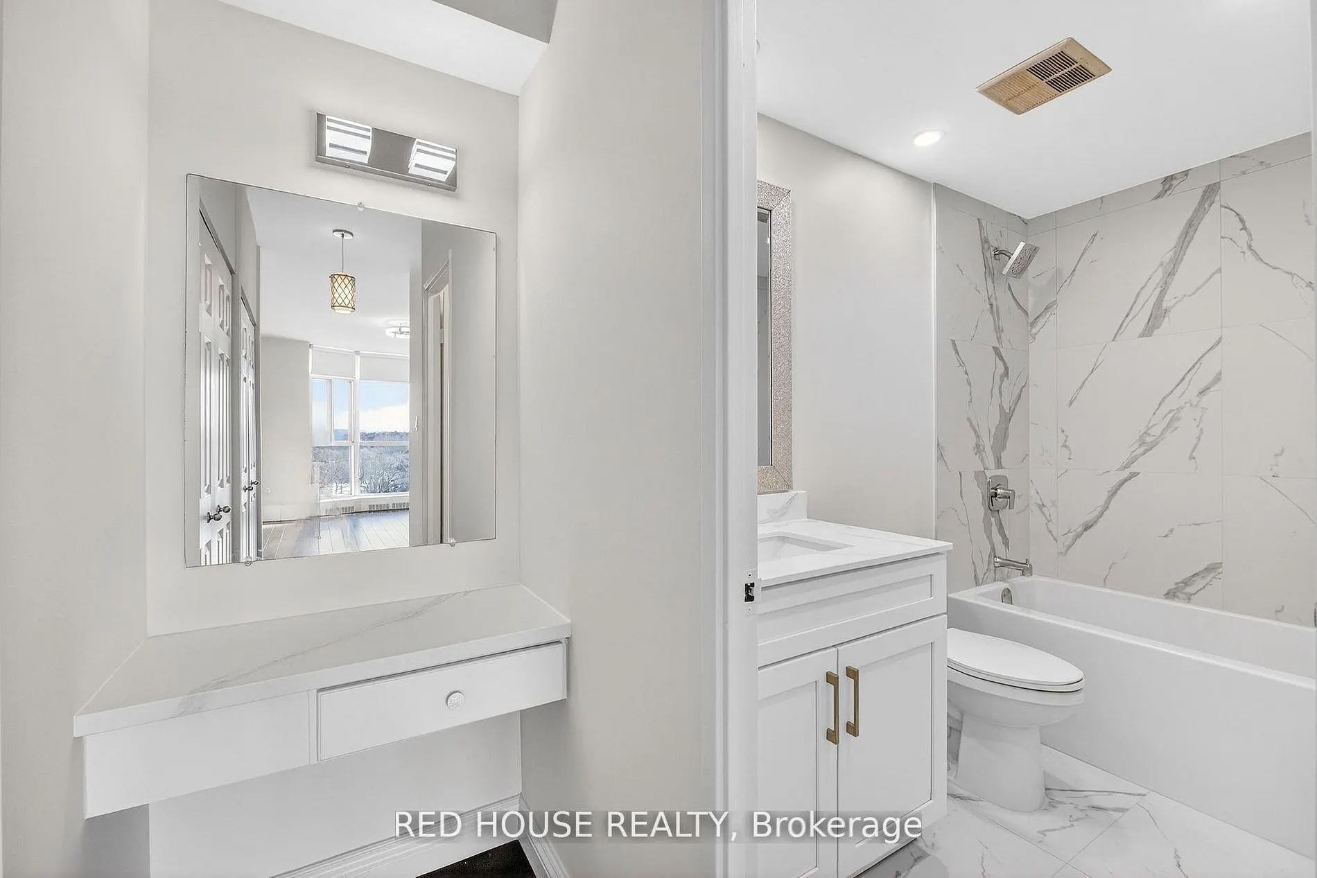 5250 Lakeshore Road #809